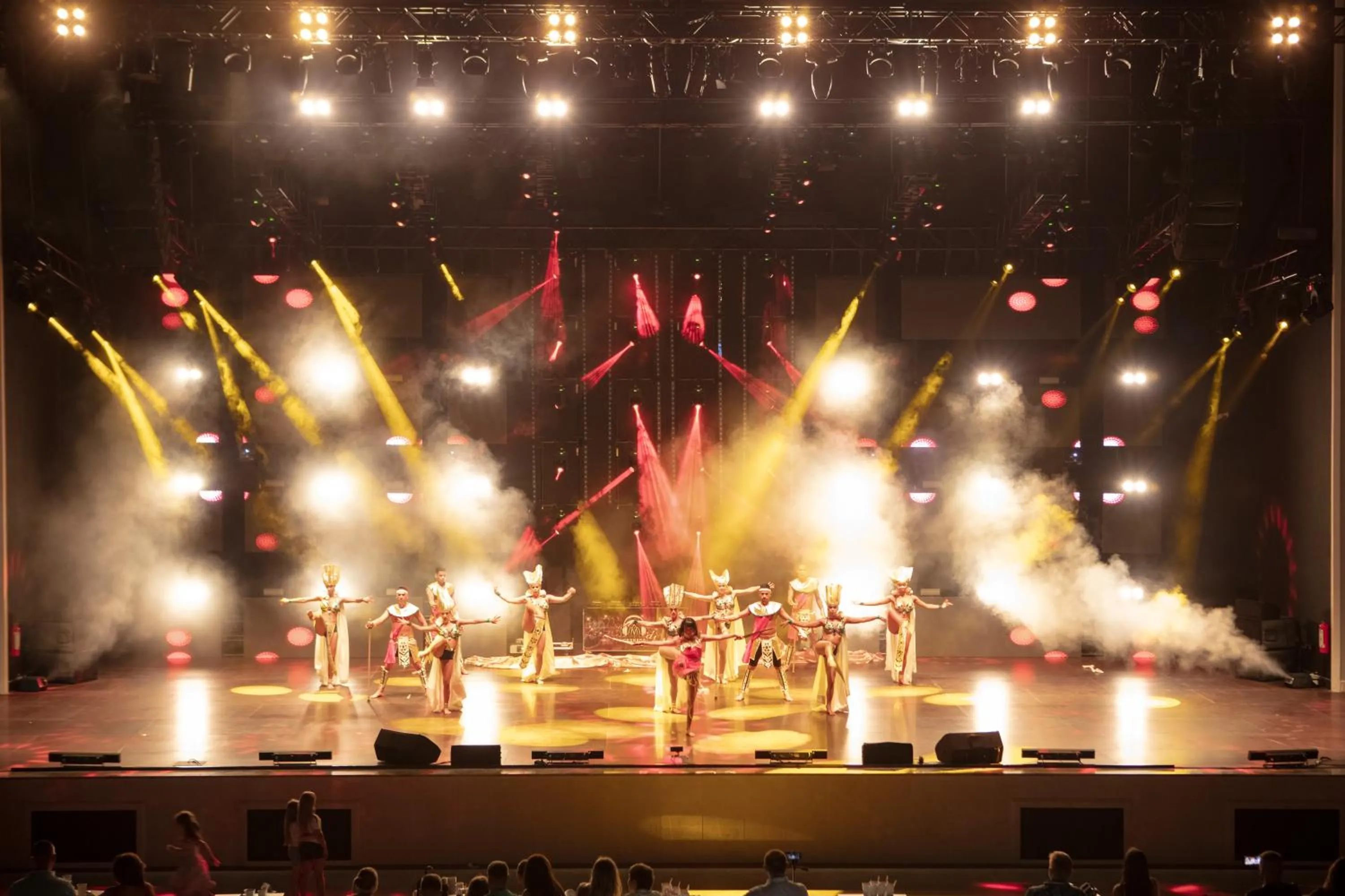 Evening entertainment in Granada Luxury Belek - Family Kids Concept