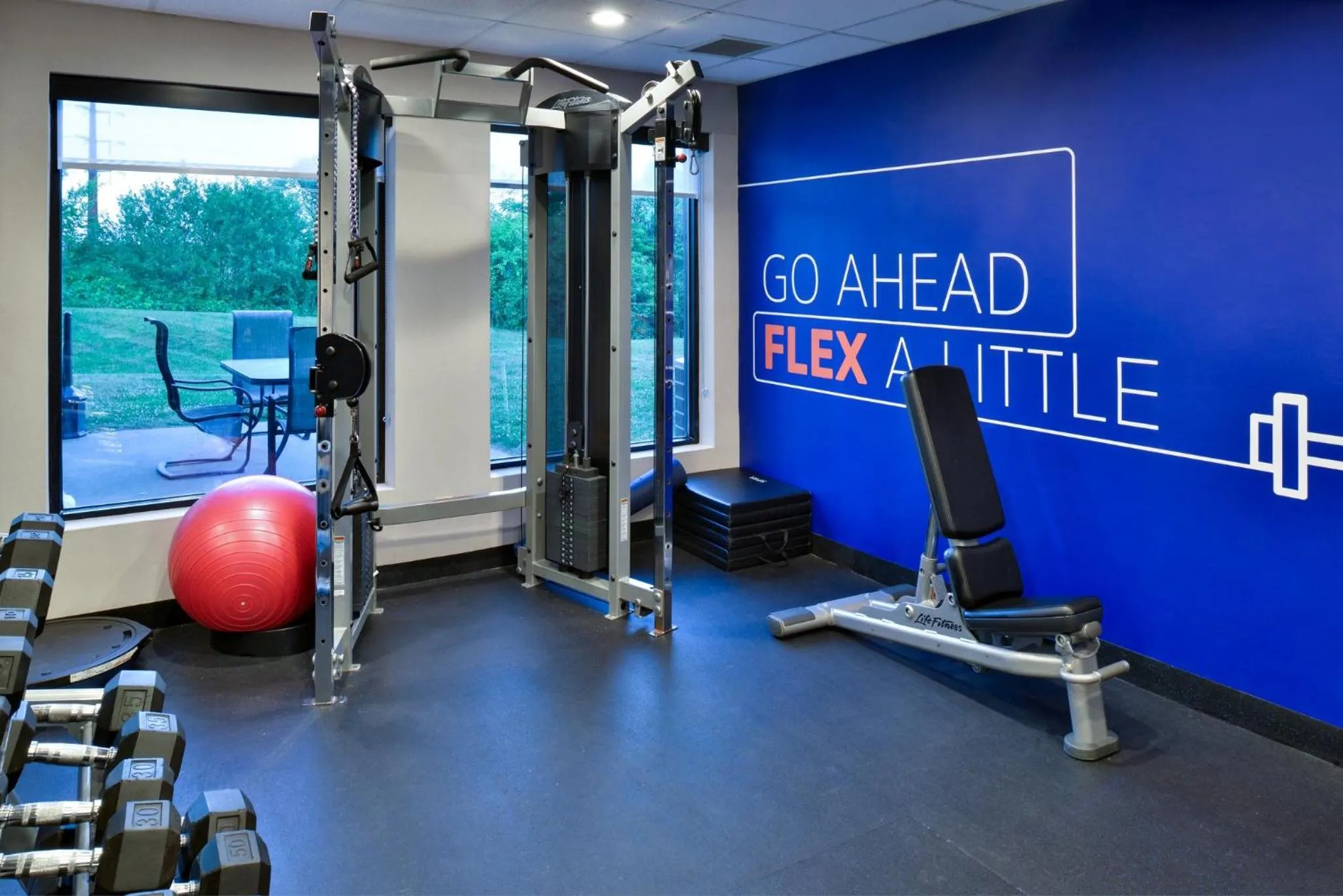 Fitness centre/facilities in Holiday Inn Express Lewisburg - New Columbia by IHG