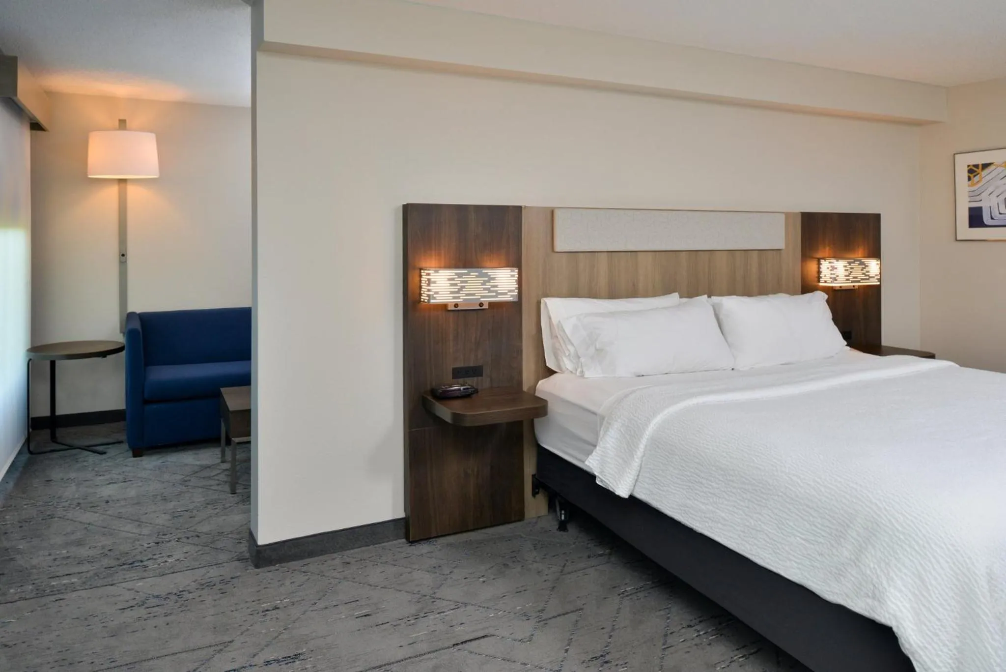 Photo of the whole room, Bed in Holiday Inn Express Lewisburg - New Columbia by IHG