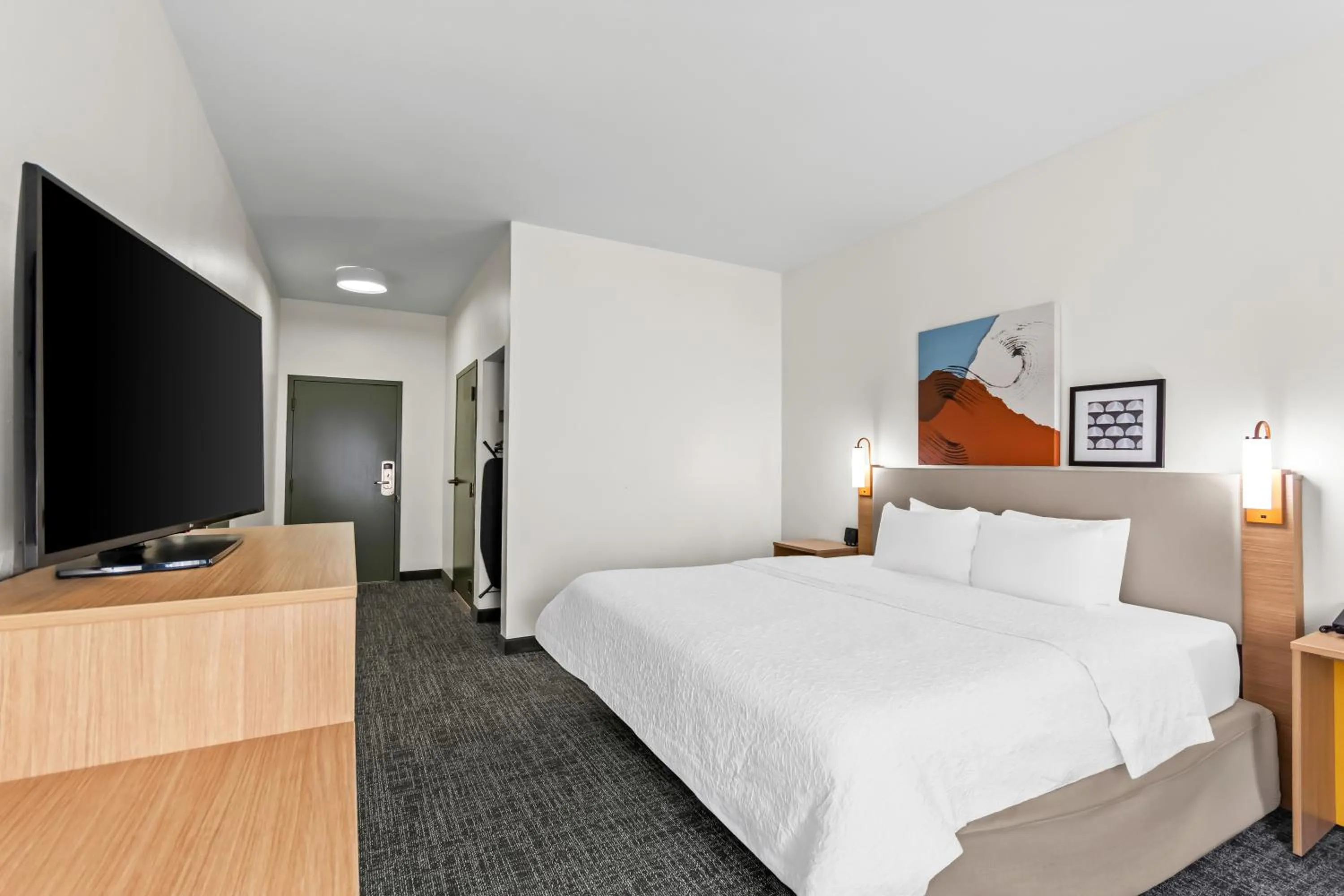 Bed in Spark by Hilton Bardstown