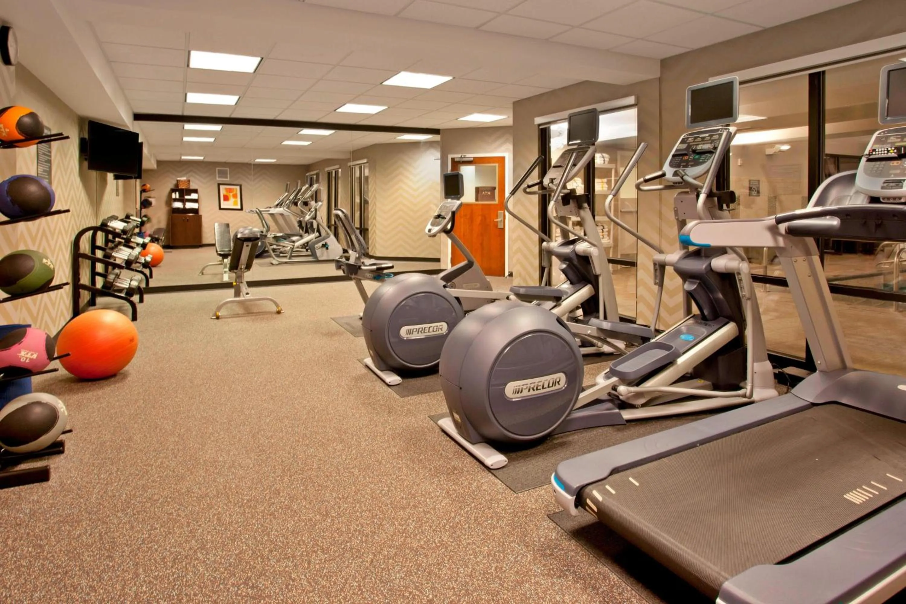 Fitness centre/facilities in Residence Inn by Marriott Portland Airport at Cascade Station