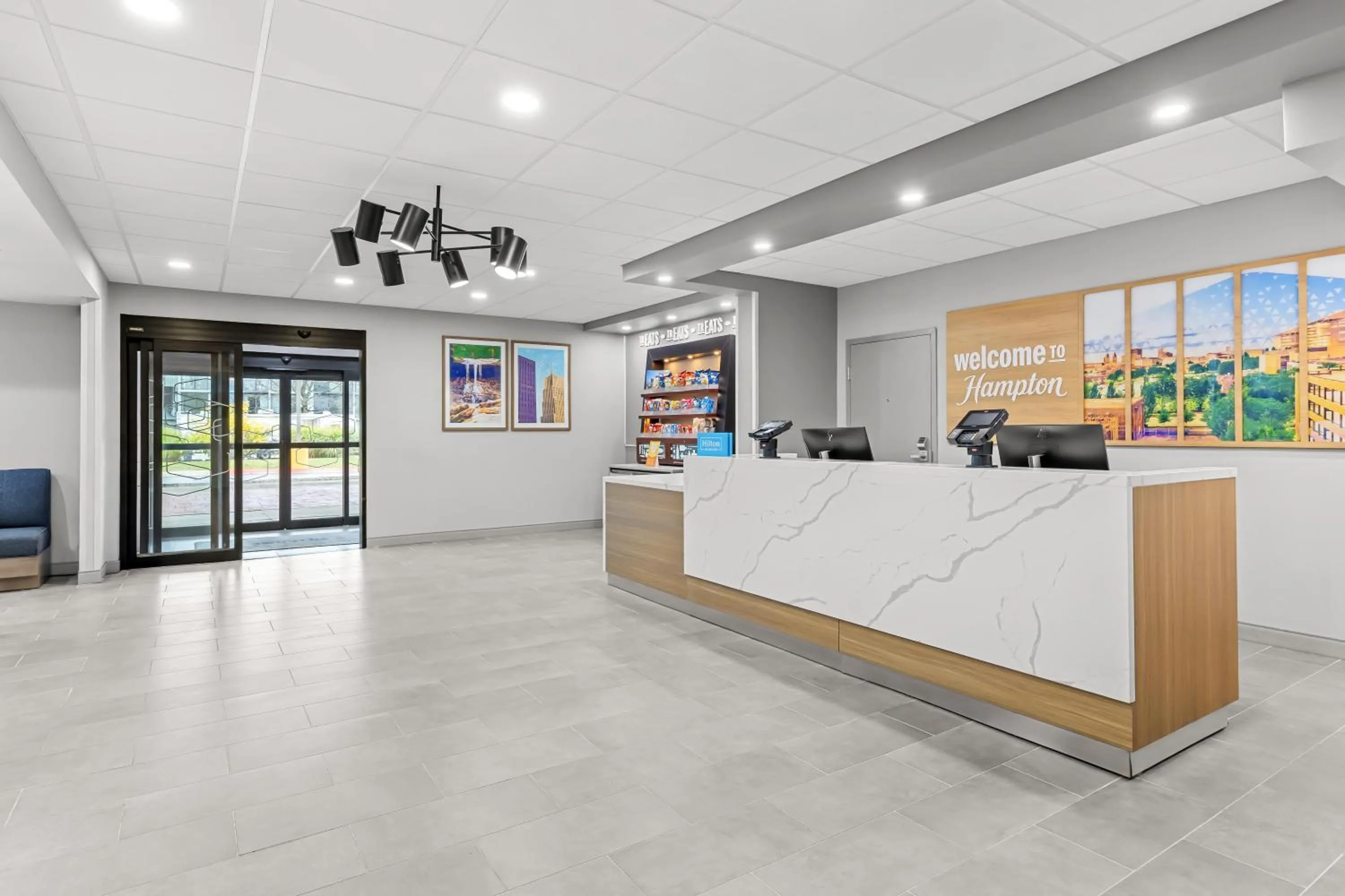 Lobby or reception in Hampton Inn Akron-Fairlawn