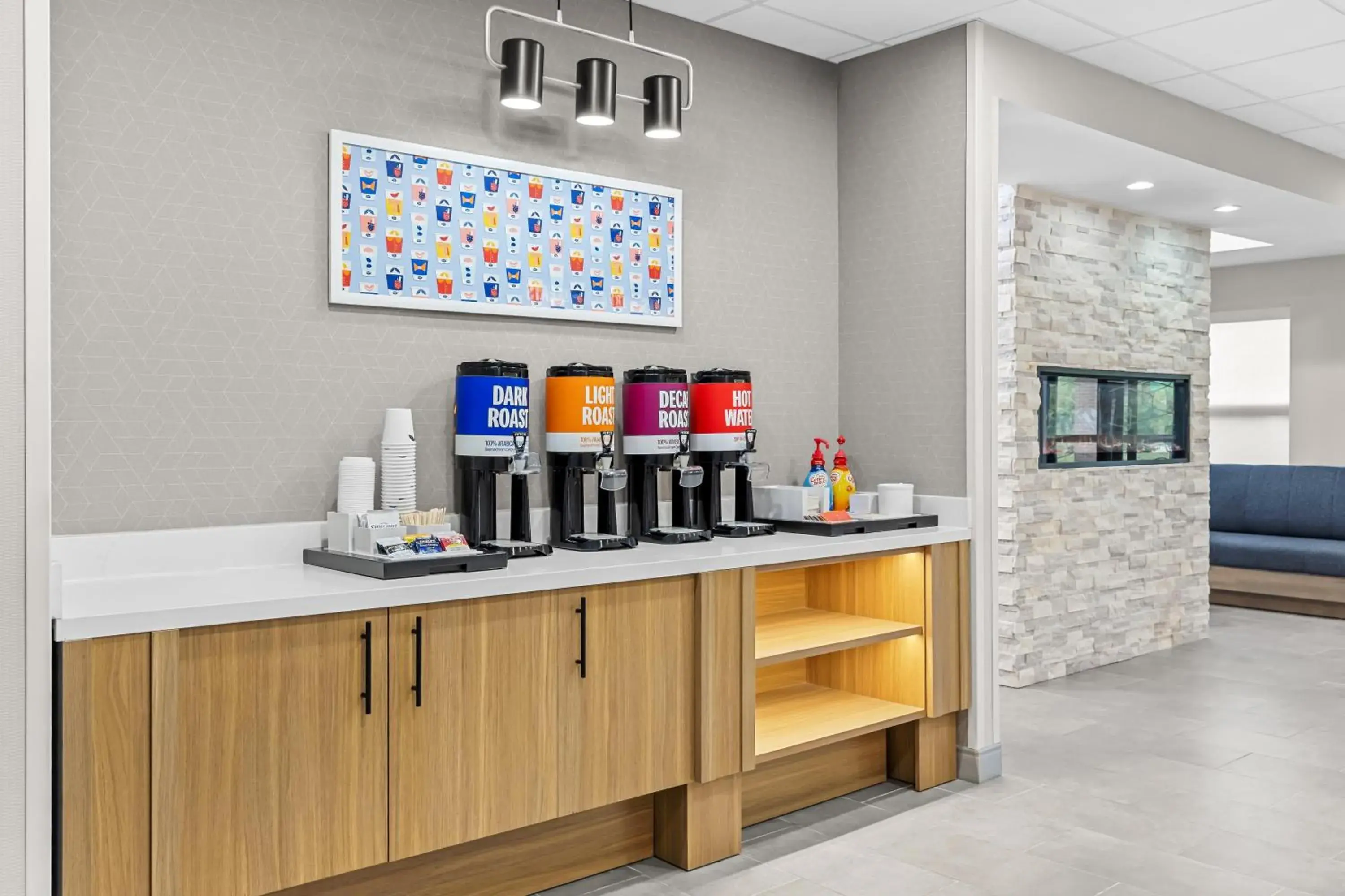 Restaurant/places to eat in Hampton Inn Akron-Fairlawn Restaurant/places to eat in Hampton Inn Akron-Fairlawn