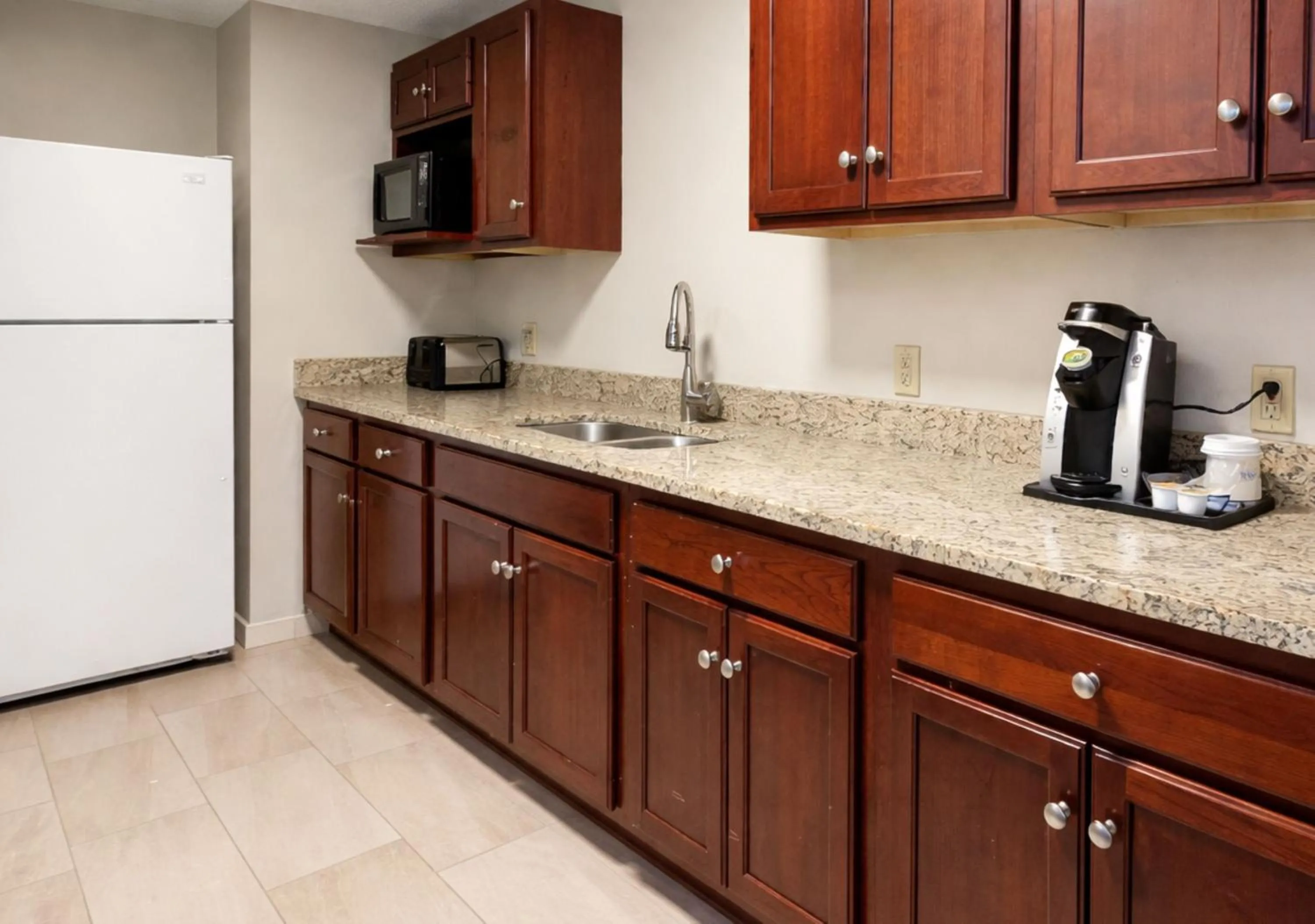 Photo of the whole room in Holiday Inn Express Hotel & Suites St. Paul - Woodbury by IHG