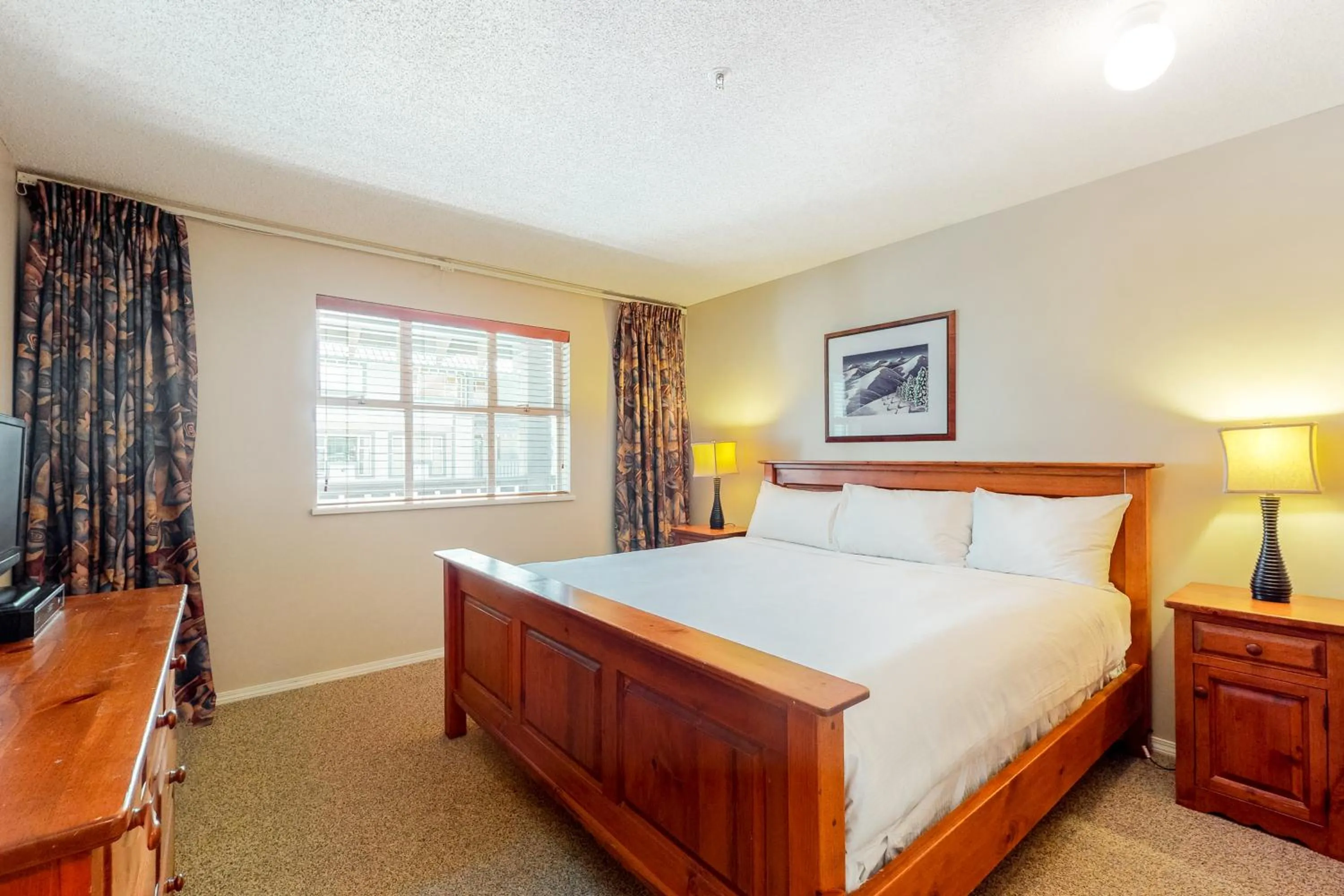 Bed in Glacier Lodge