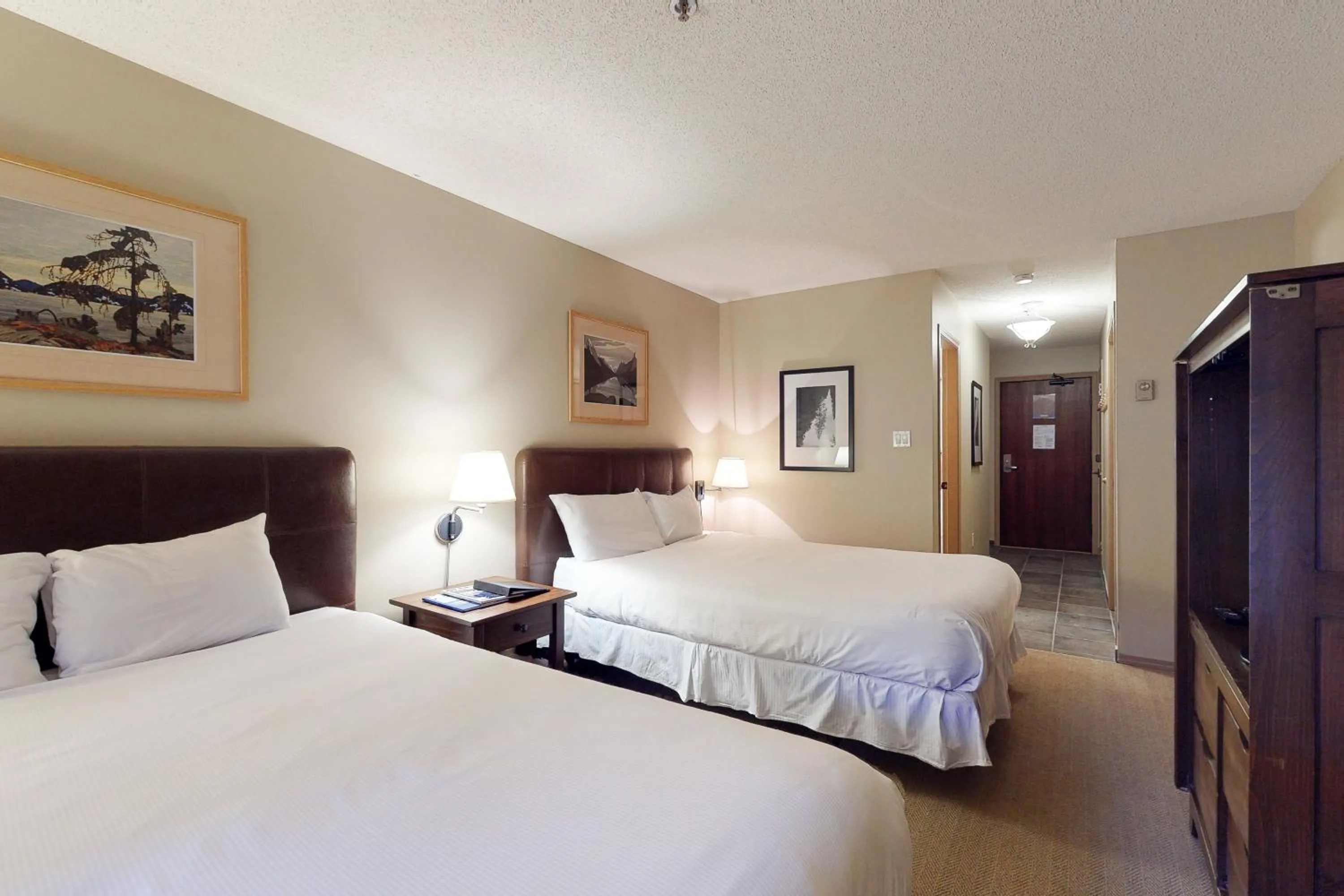 Bed in Glacier Lodge