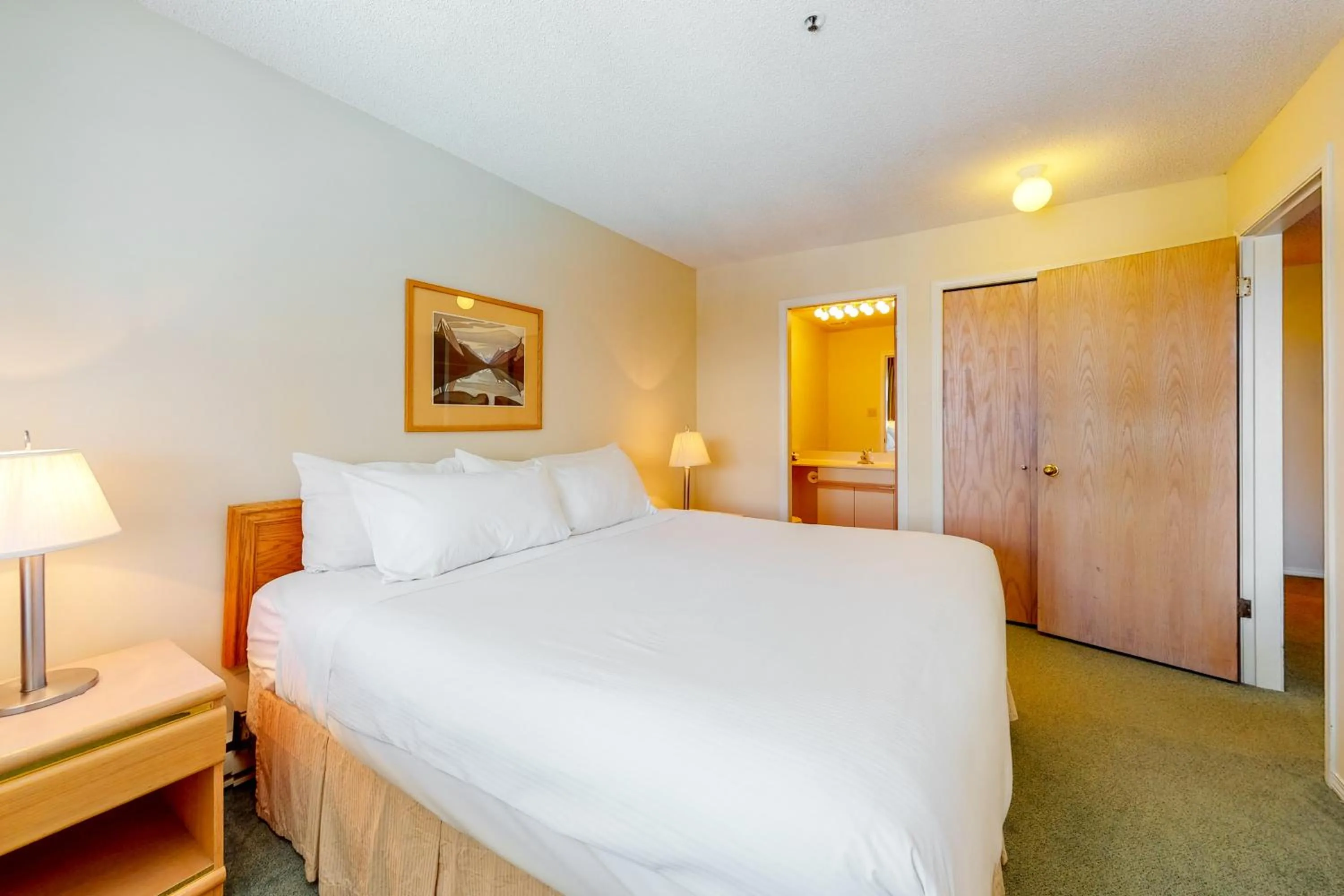Bed in Glacier Lodge
