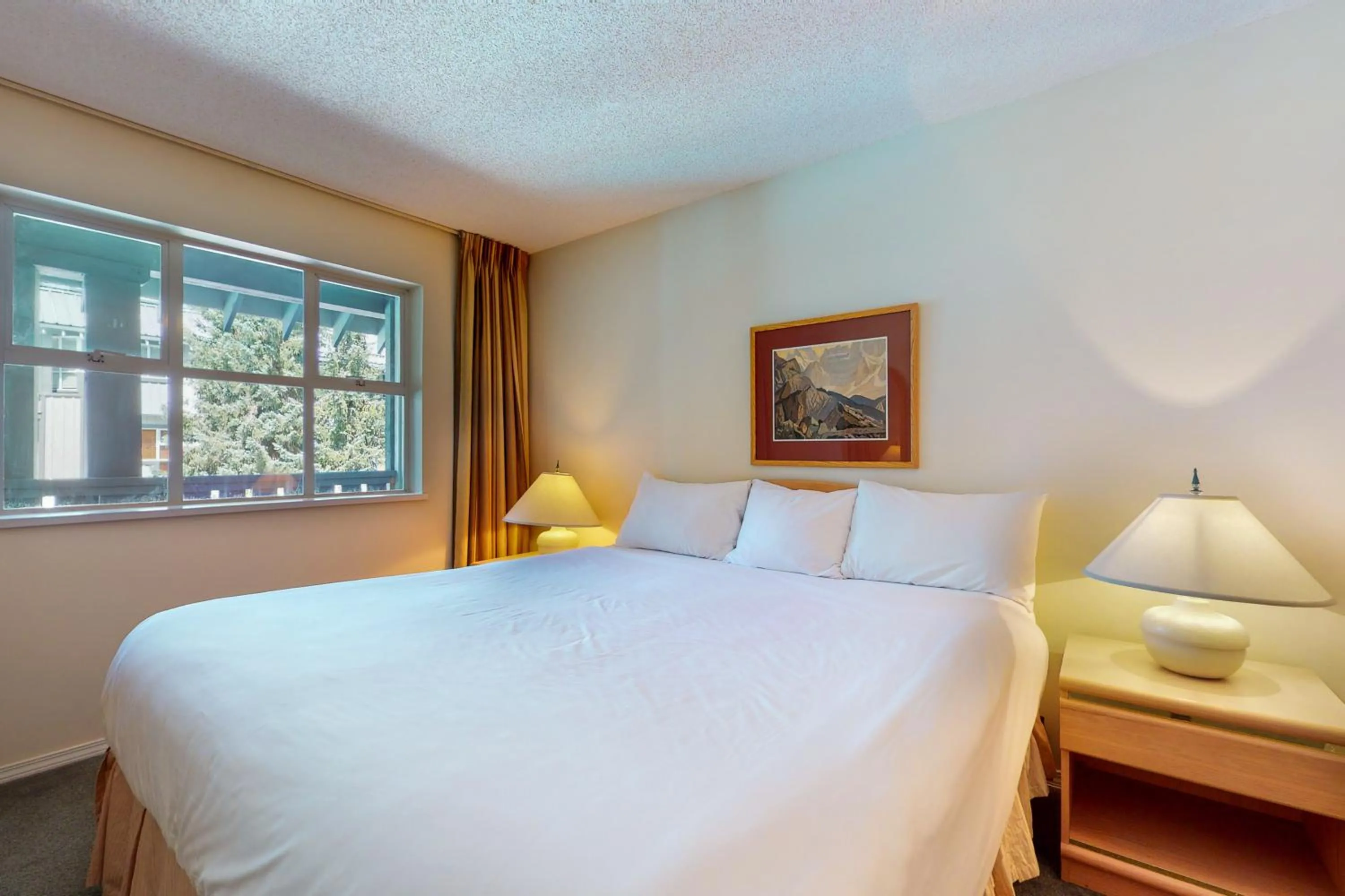 Bed in Glacier Lodge