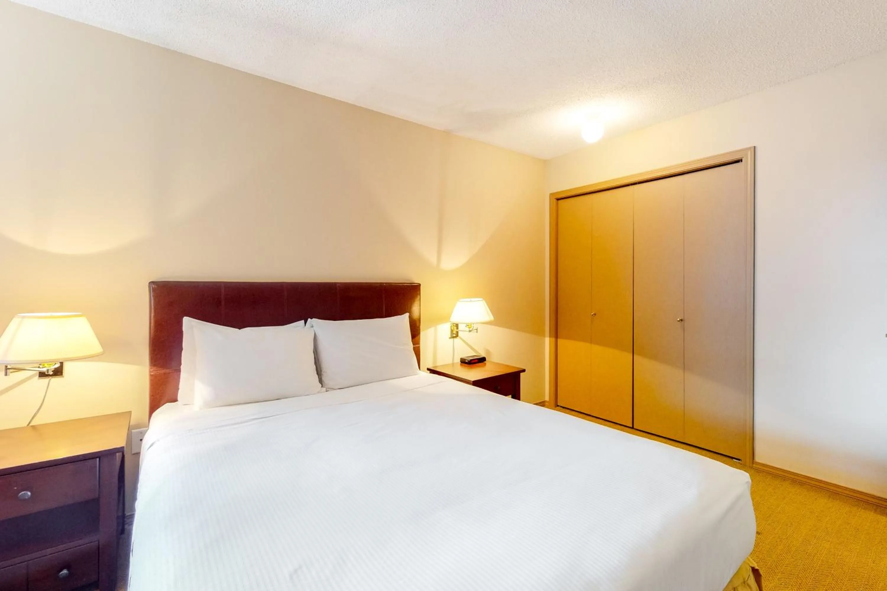 Bed in Glacier Lodge