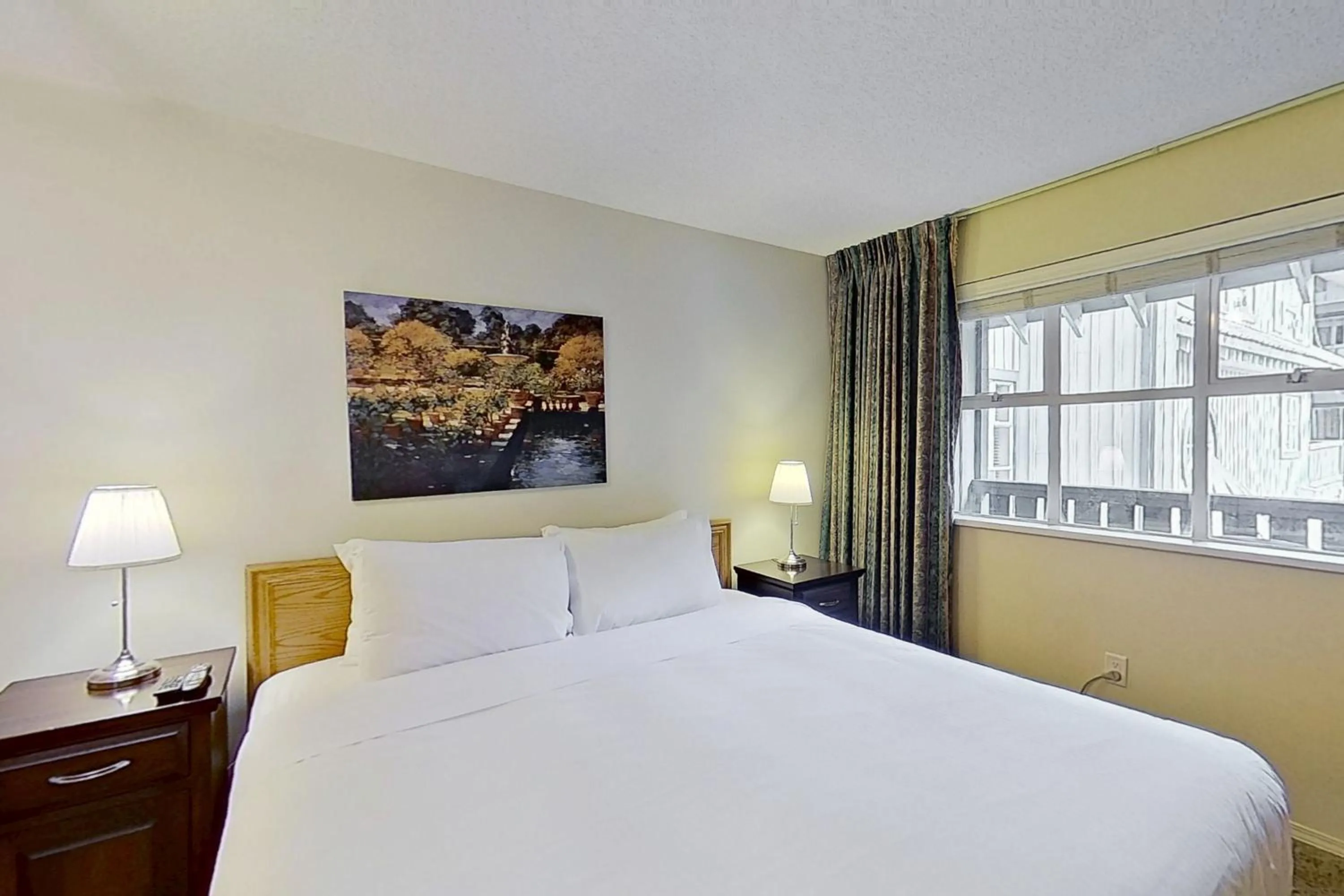Bed in Glacier Lodge