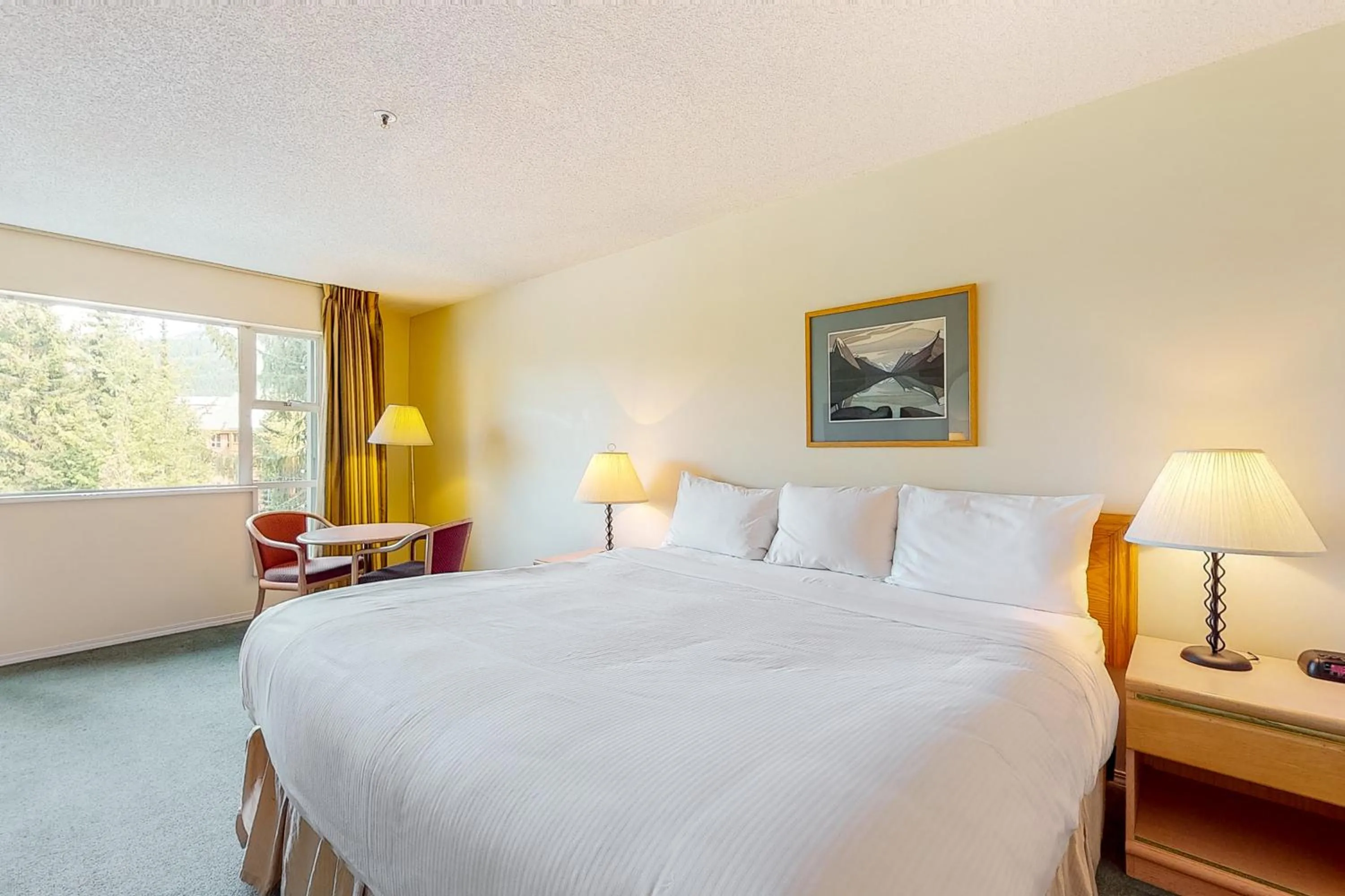 Bed in Glacier Lodge