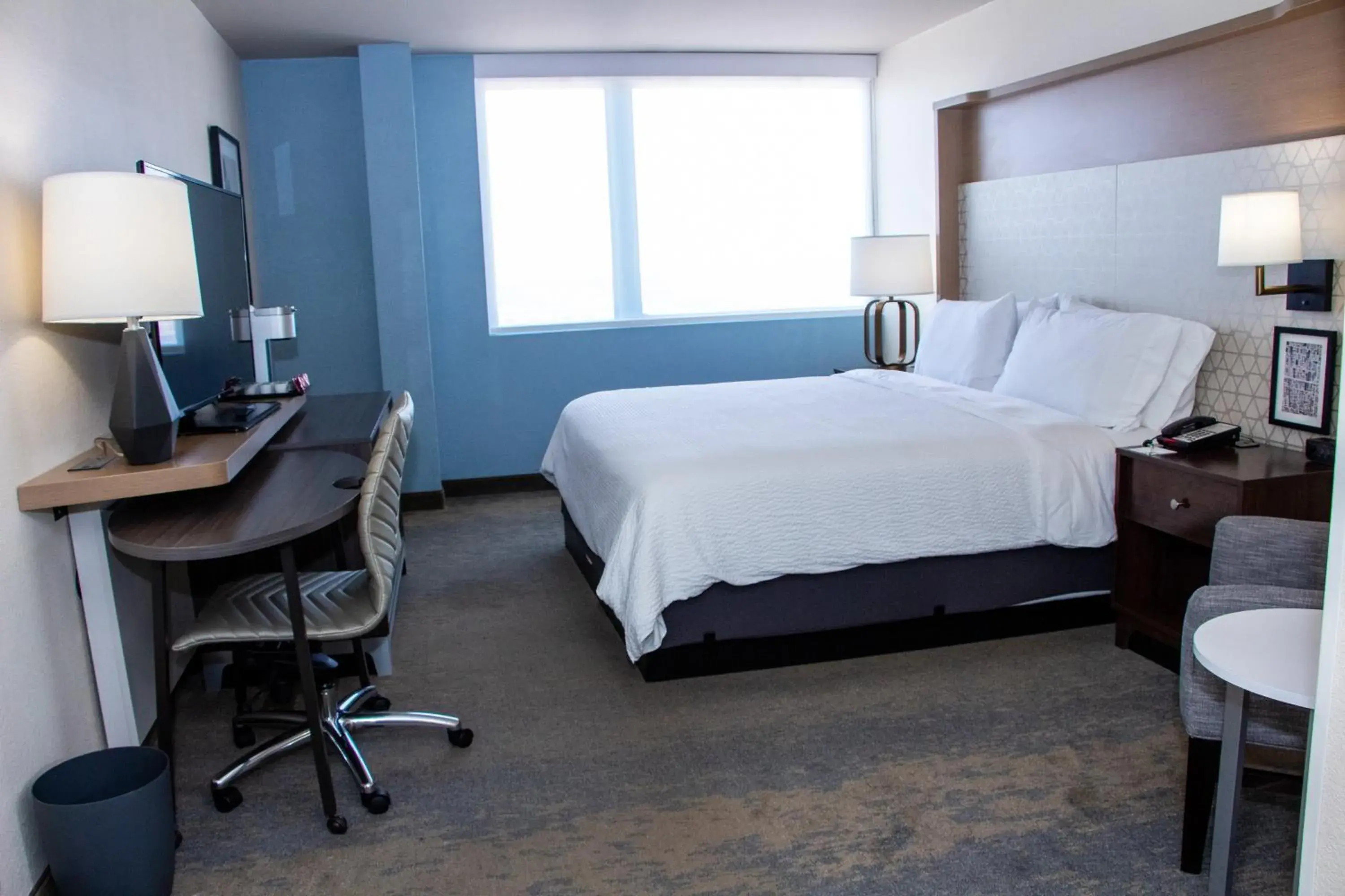 King Room - Mobility Access/Hearing Accessible in Holiday Inn Metairie New Orleans by IHG King Room - Mobility Access/Hearing Accessible in Holiday Inn Metairie New Orleans by IHG