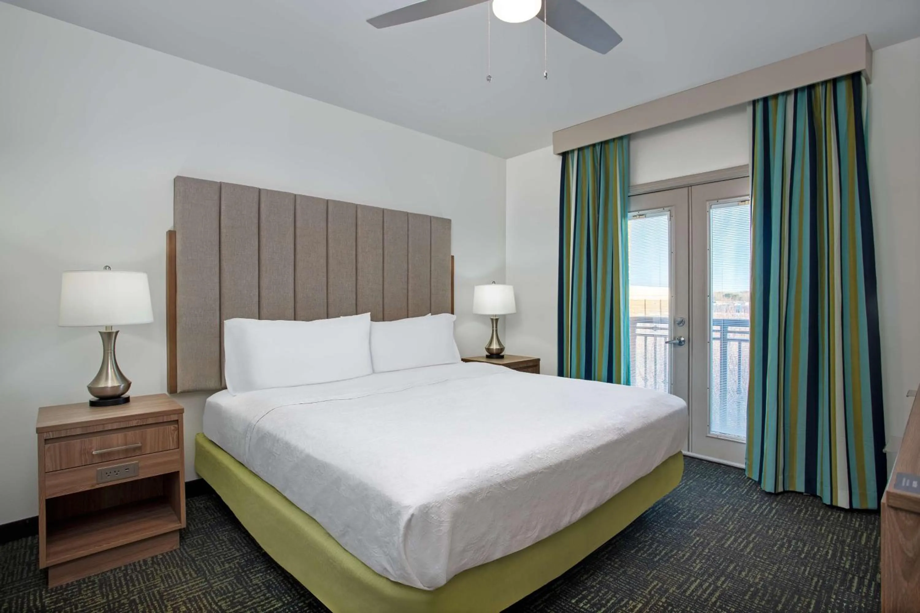Bed in Homewood Suites by Hilton Davidson