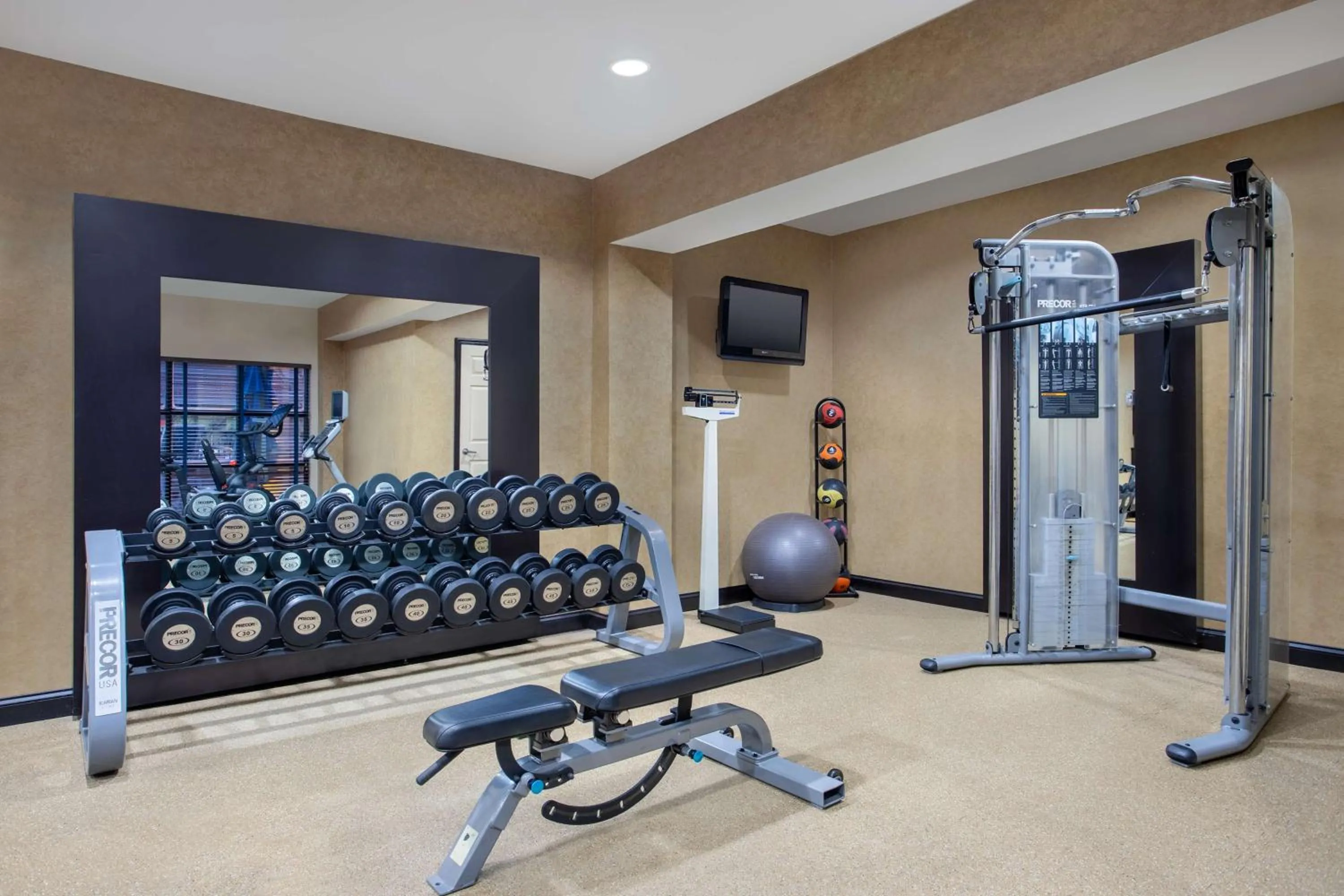 Fitness centre/facilities in Homewood Suites by Hilton Davidson