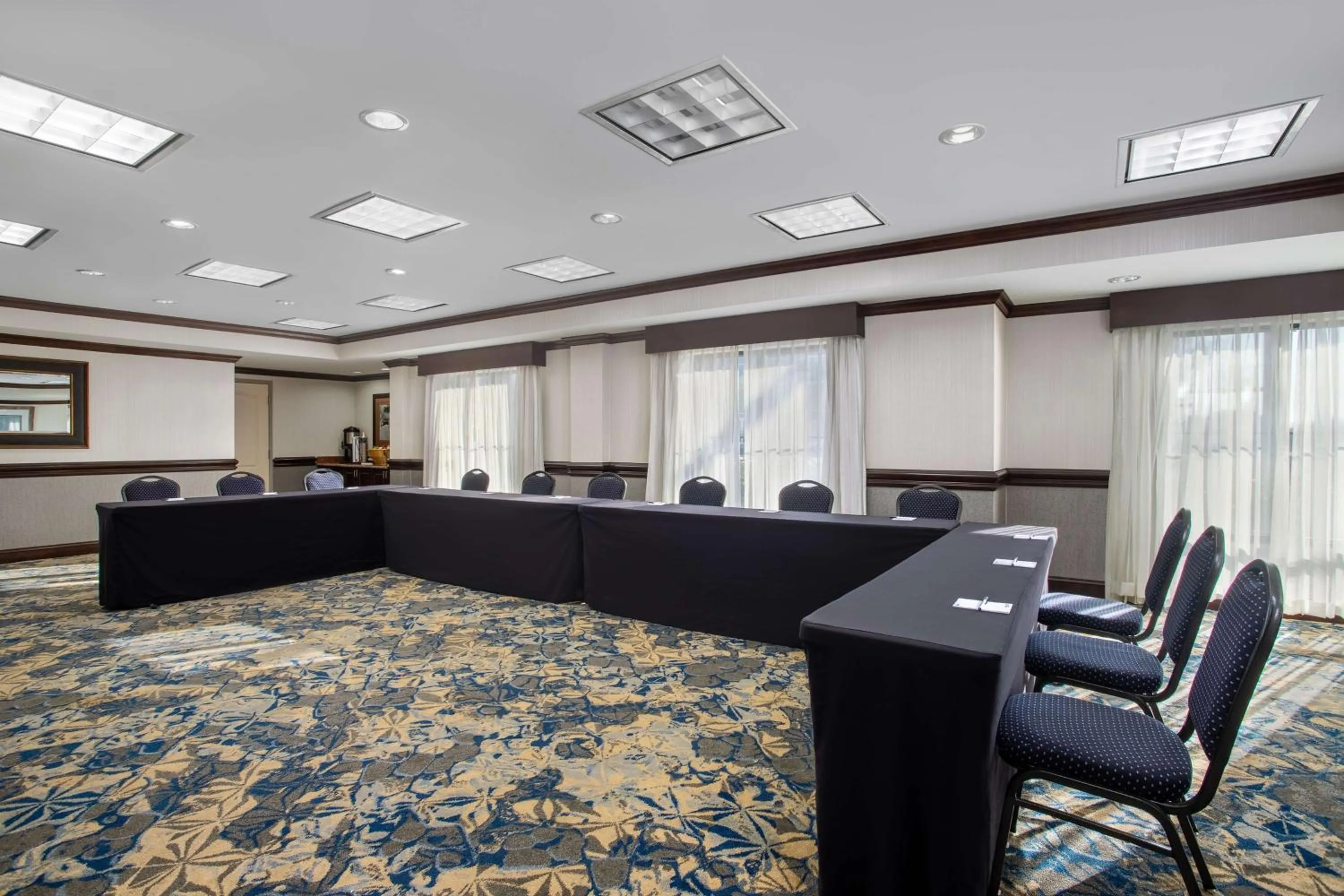 Meeting/conference room in Homewood Suites by Hilton Davidson