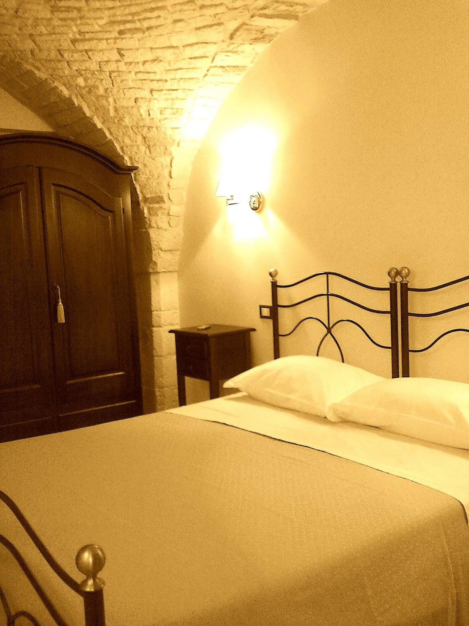 Bed in La Dolce Vite