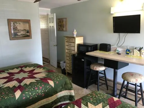Crosswinds Motel