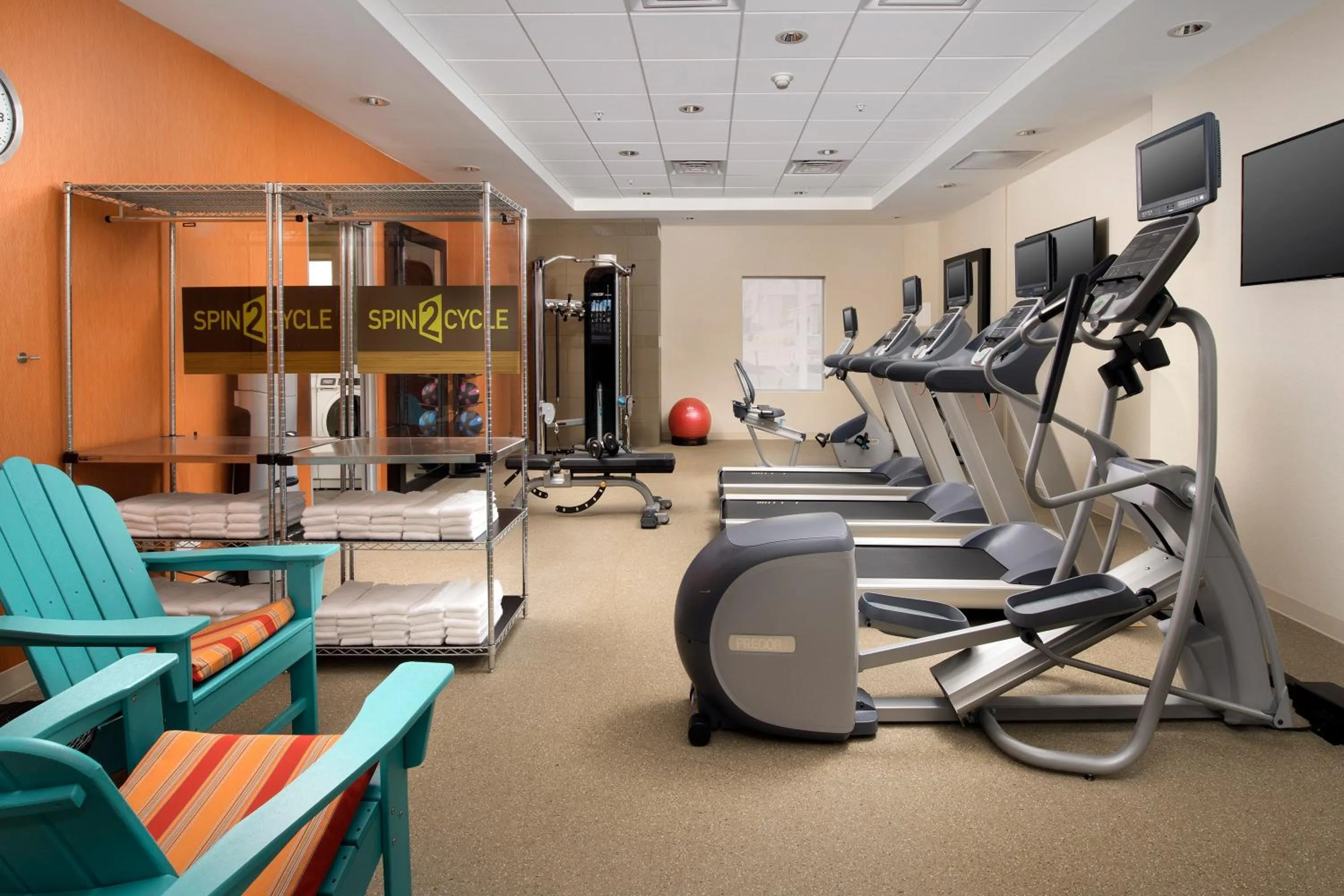 Fitness centre/facilities in Home2 Suites by Hilton Denver International Airport