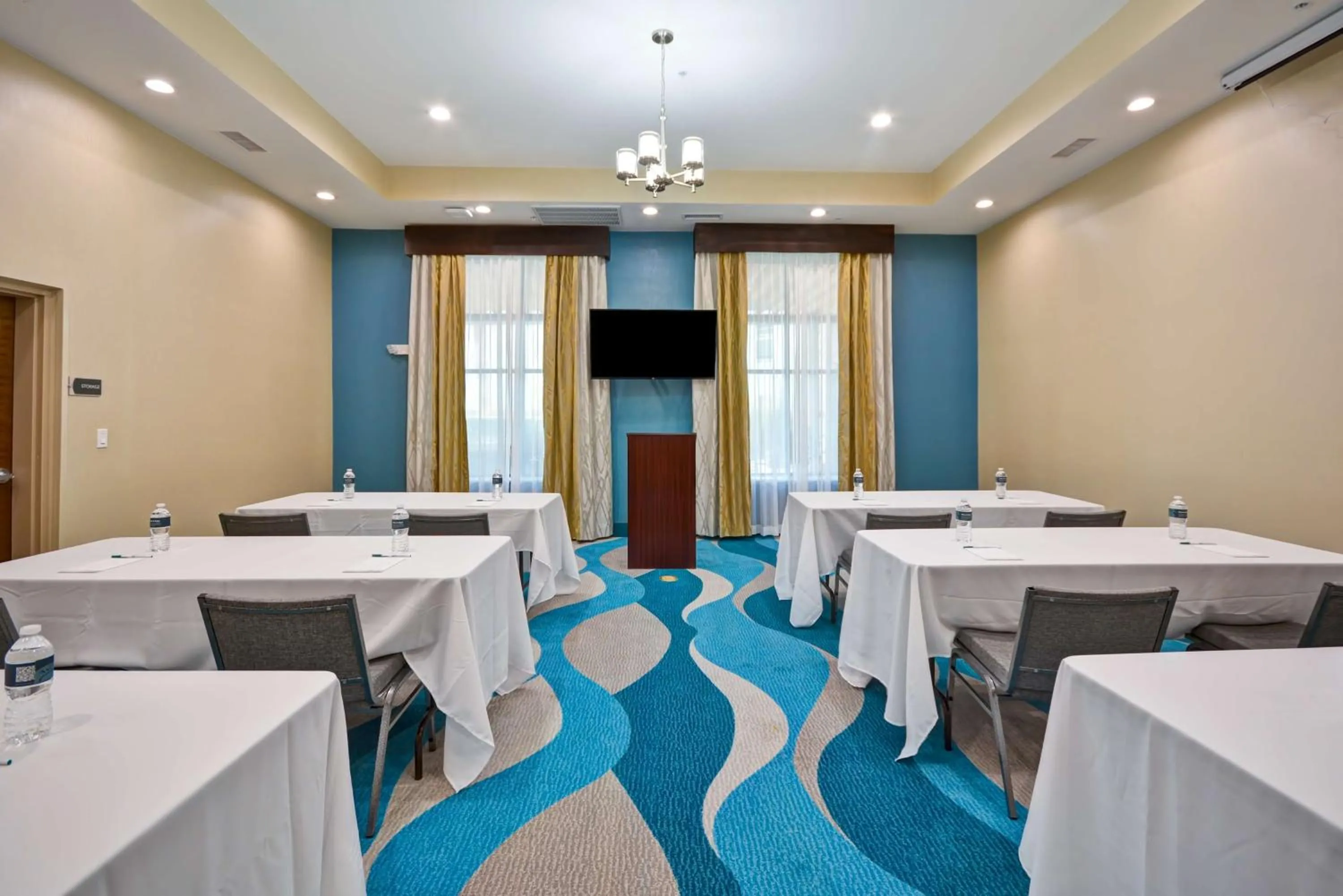 Meeting/conference room in Homewood Suites By Hilton Galveston
