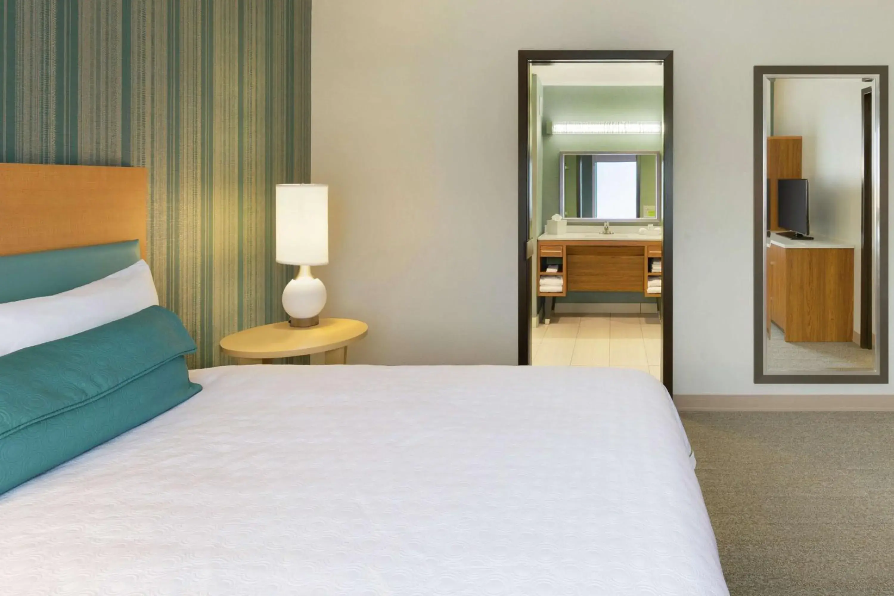 Bed in Home2 Suites by Hilton Downingtown Exton Route 30 Bed in Home2 Suites by Hilton Downingtown Exton Route 30