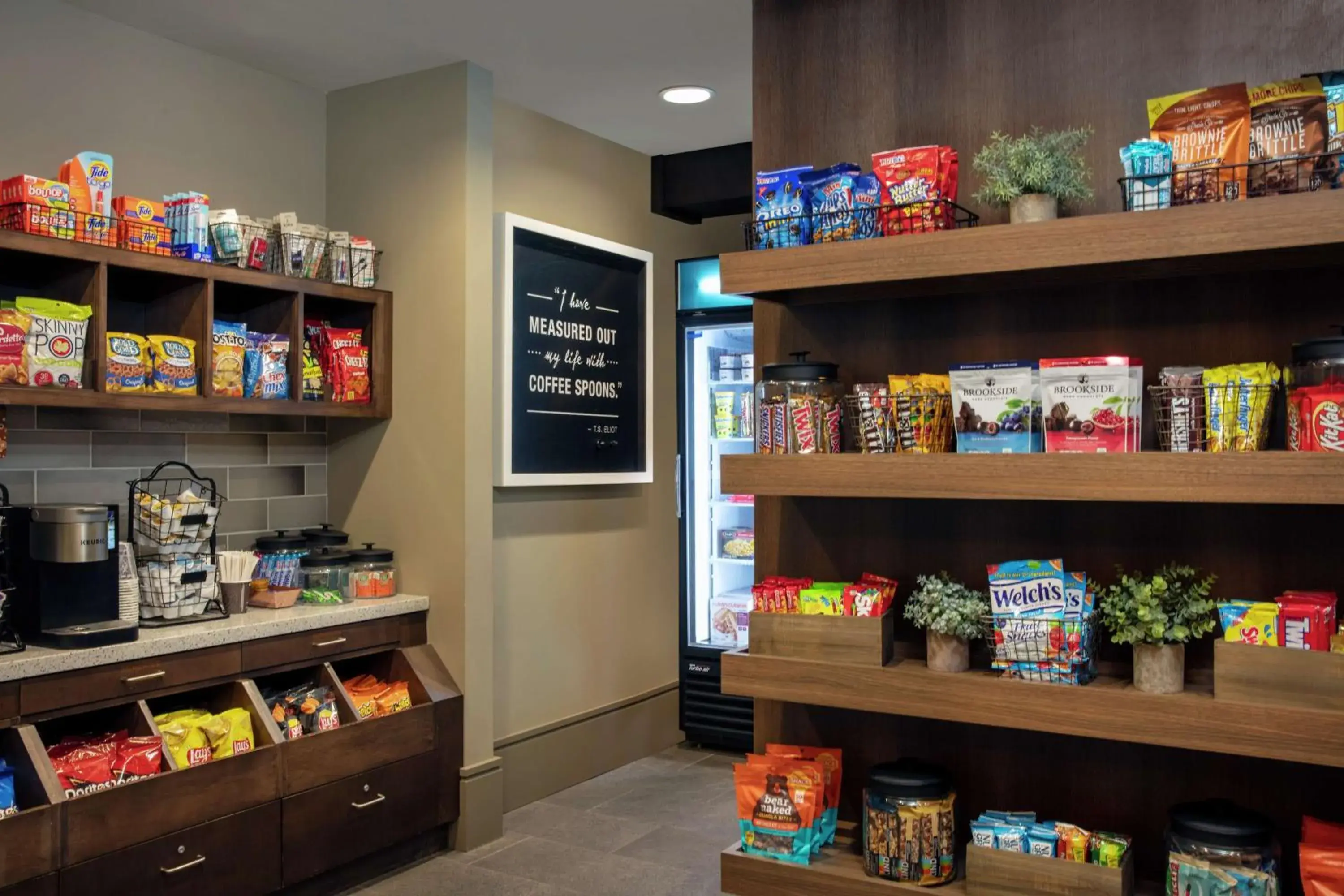 Restaurant/places to eat in Hilton Garden Inn Mobile Downtown Restaurant/places to eat in Hilton Garden Inn Mobile Downtown