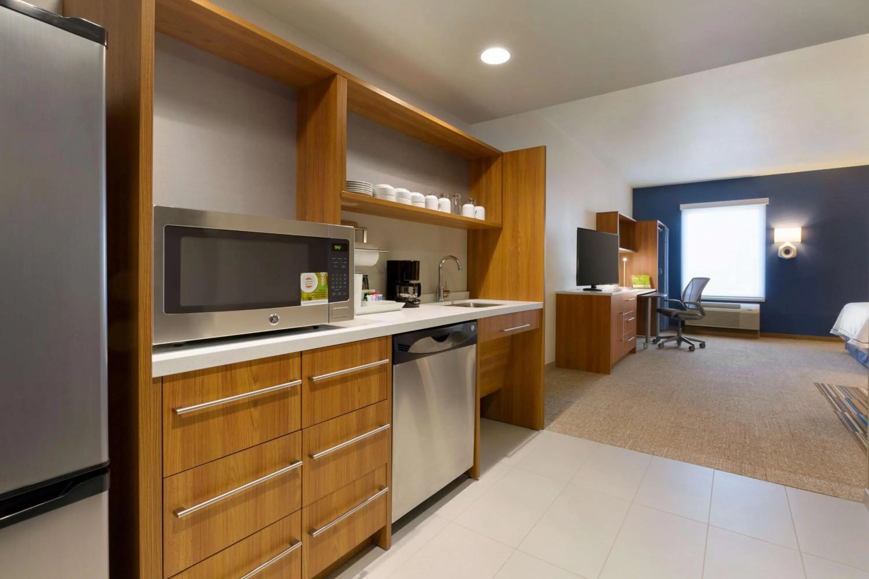 Queen Studio – Mobility Accessible/Non-Smoking in Home2 Suites by Hilton Phoenix Chandler