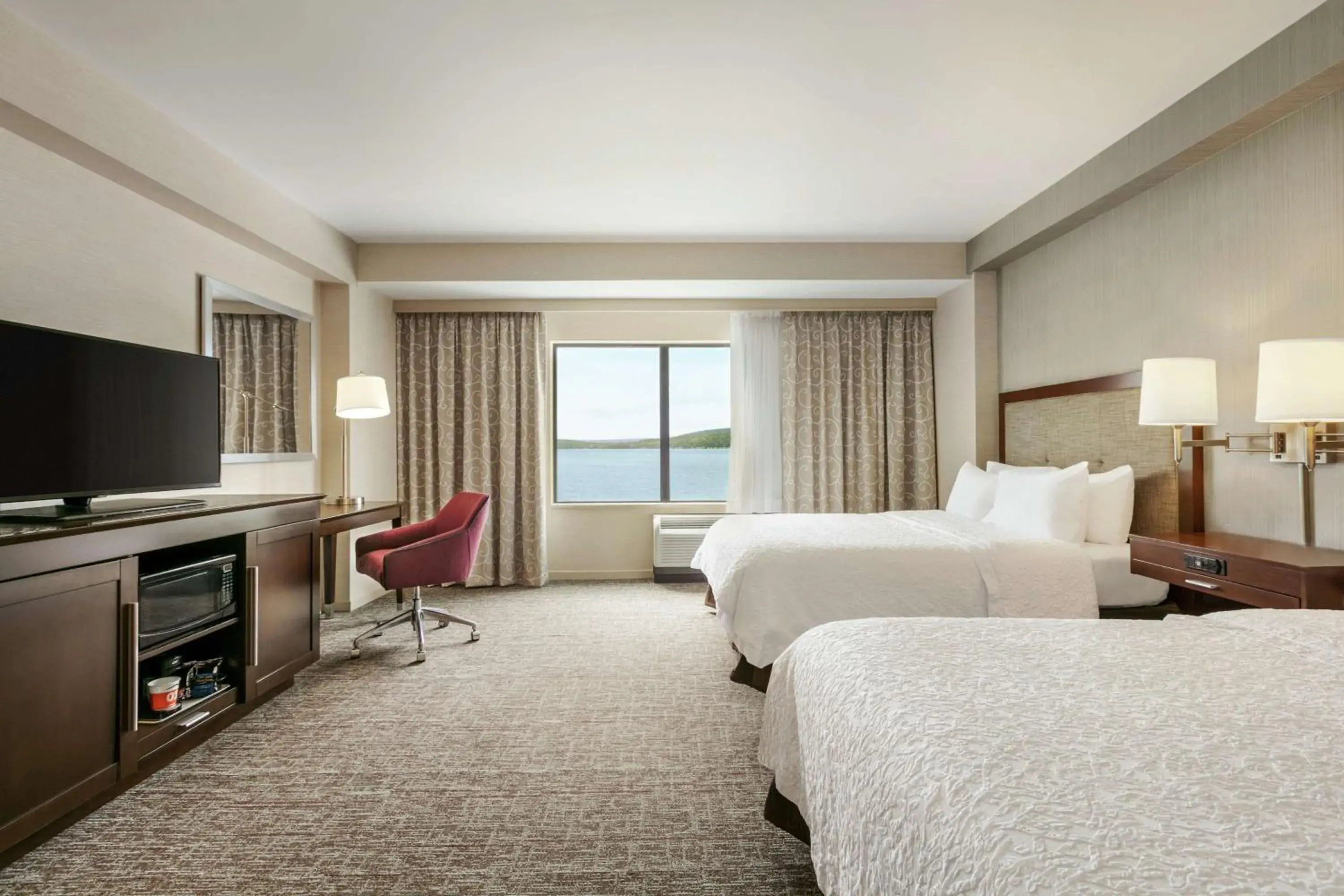 Queen Room with Two Queen Beds - Hearing Access/Non-Smoking in Hampton Inn Penn Yan, NY Queen Room with Two Queen Beds - Hearing Access/Non-Smoking in Hampton Inn Penn Yan, NY