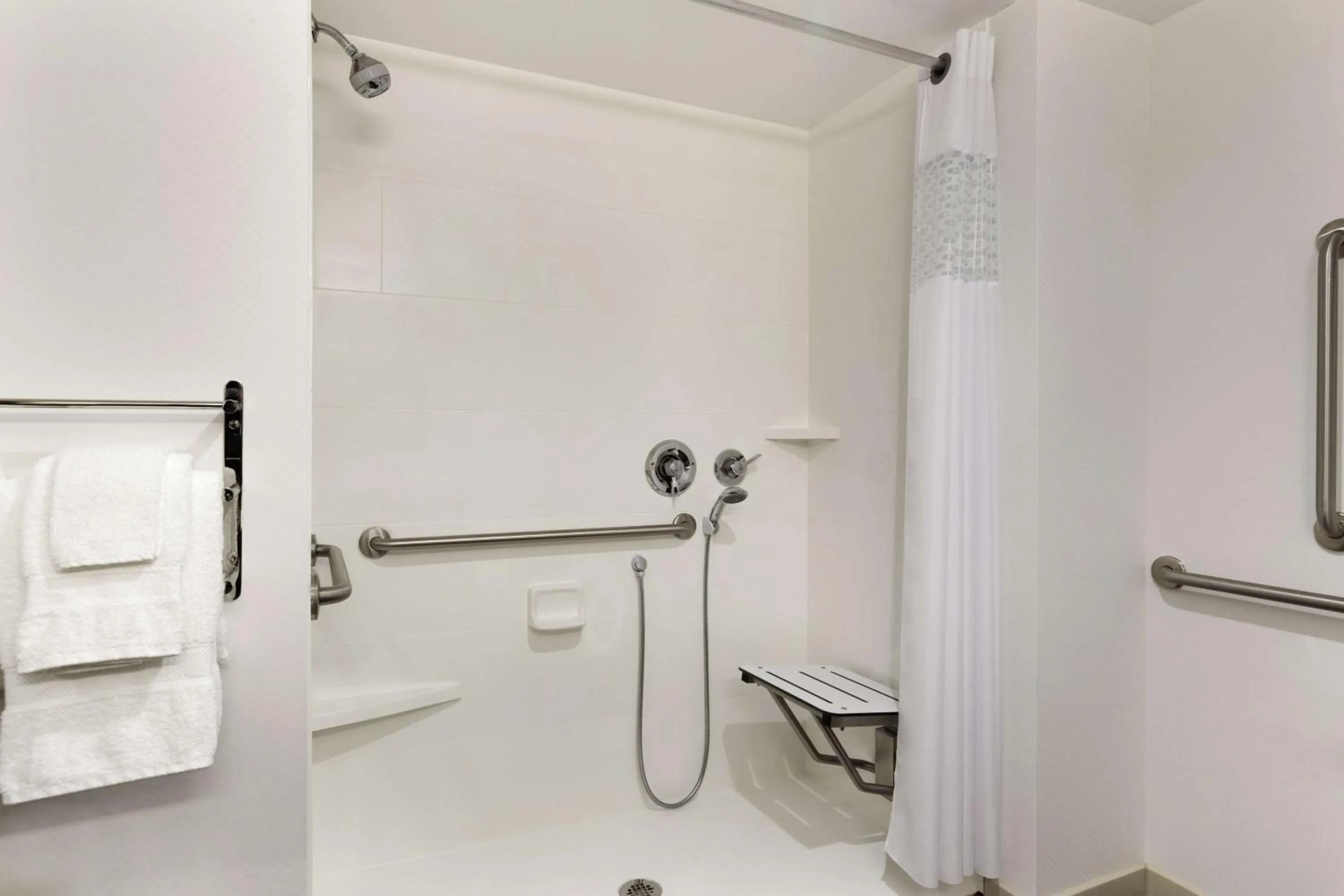 Bathroom in Hampton Inn Penn Yan, NY