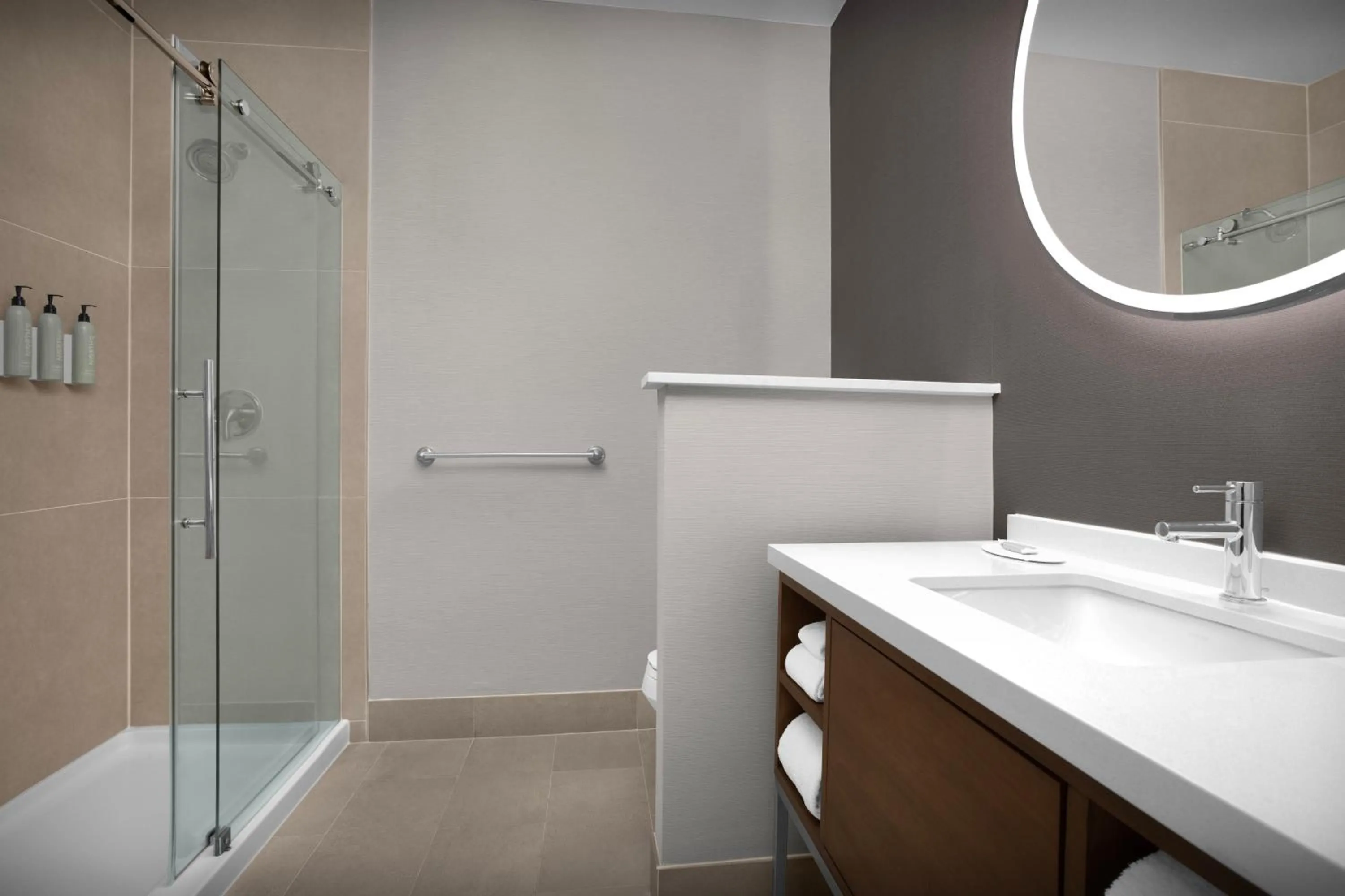 Shower in Courtyard by Marriott San Antonio SeaWorld Westover Hills