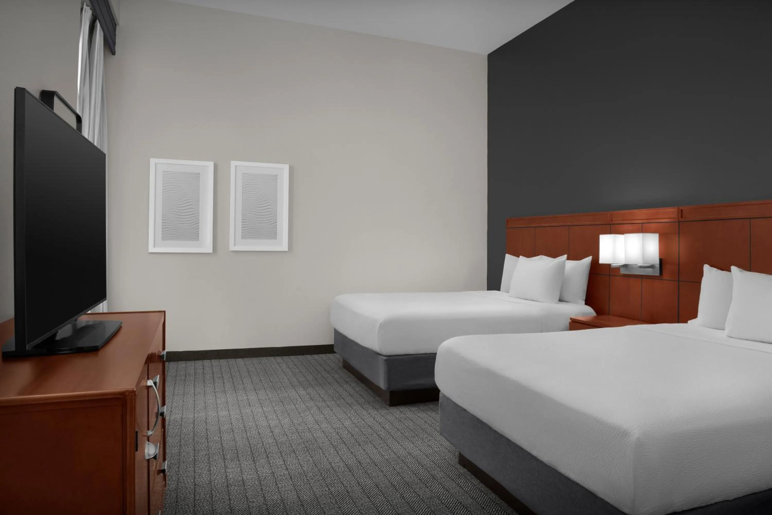 Photo of the whole room, Bed in Courtyard by Marriott San Antonio SeaWorld Westover Hills