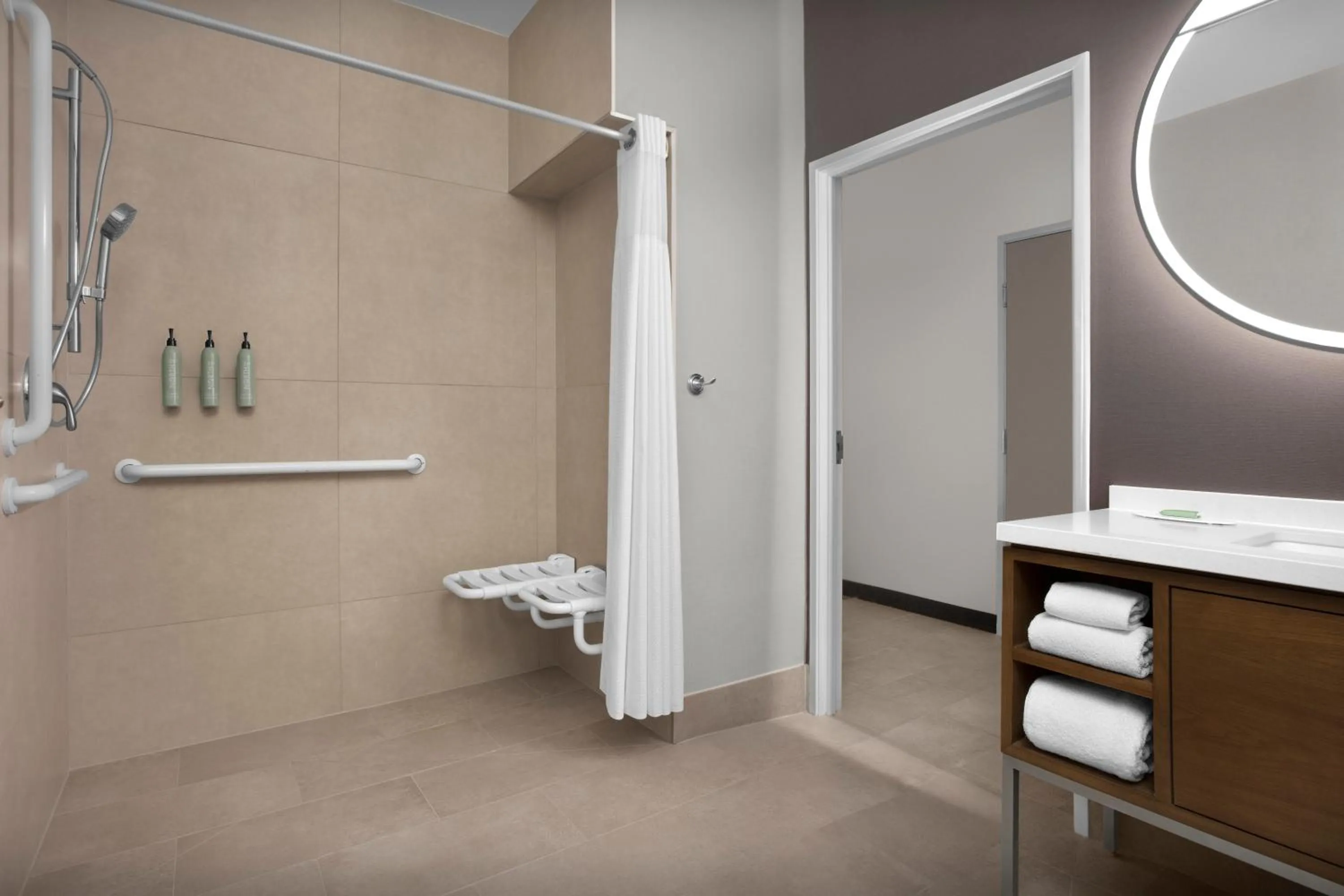 Bathroom in Courtyard by Marriott San Antonio SeaWorld Westover Hills