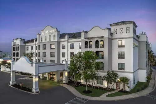 Property building in Courtyard by Marriott San Antonio SeaWorld Westover Hills