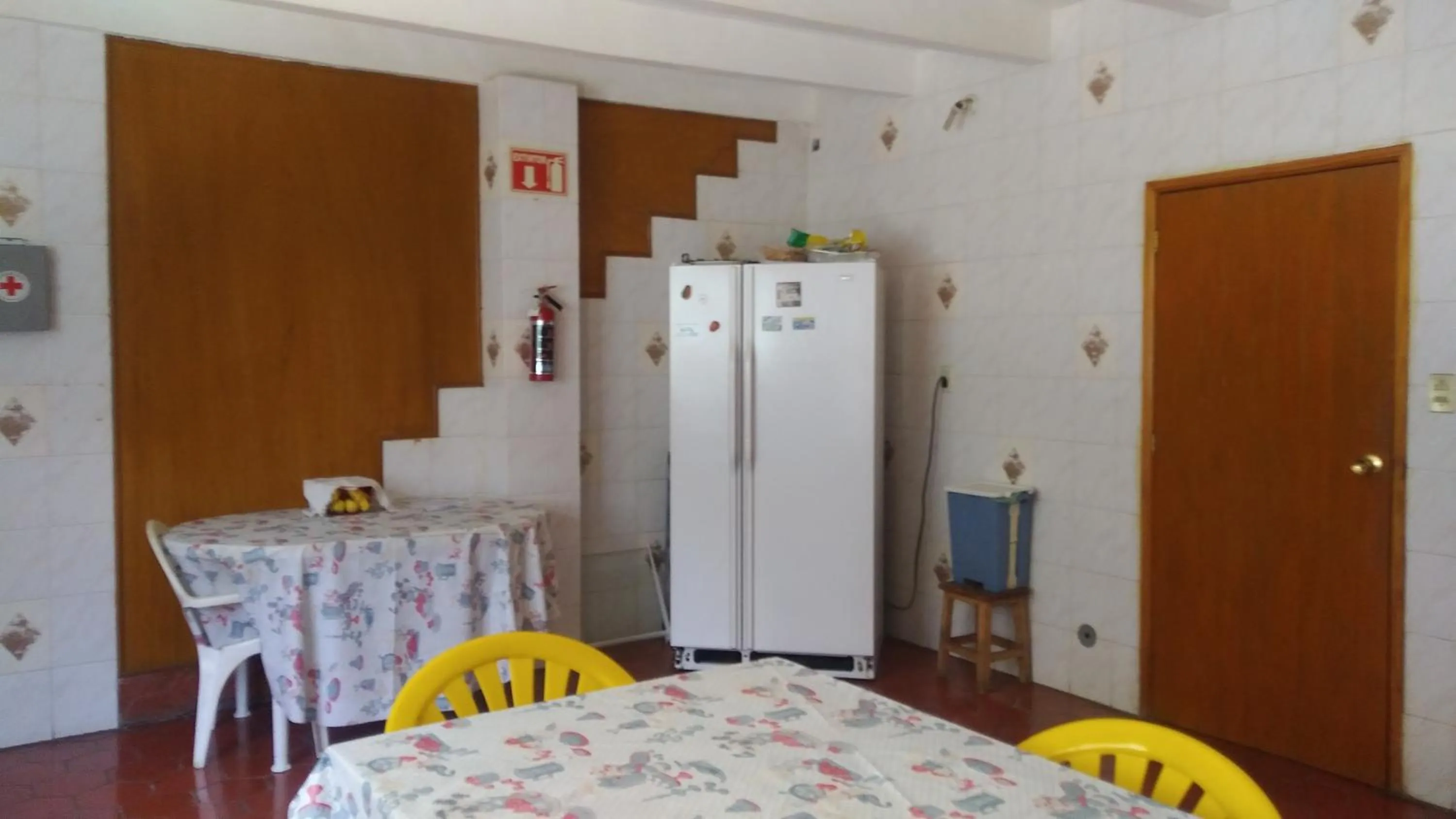 Kitchen or kitchenette, Dining Area in Hotel Elohim by Rotamundos