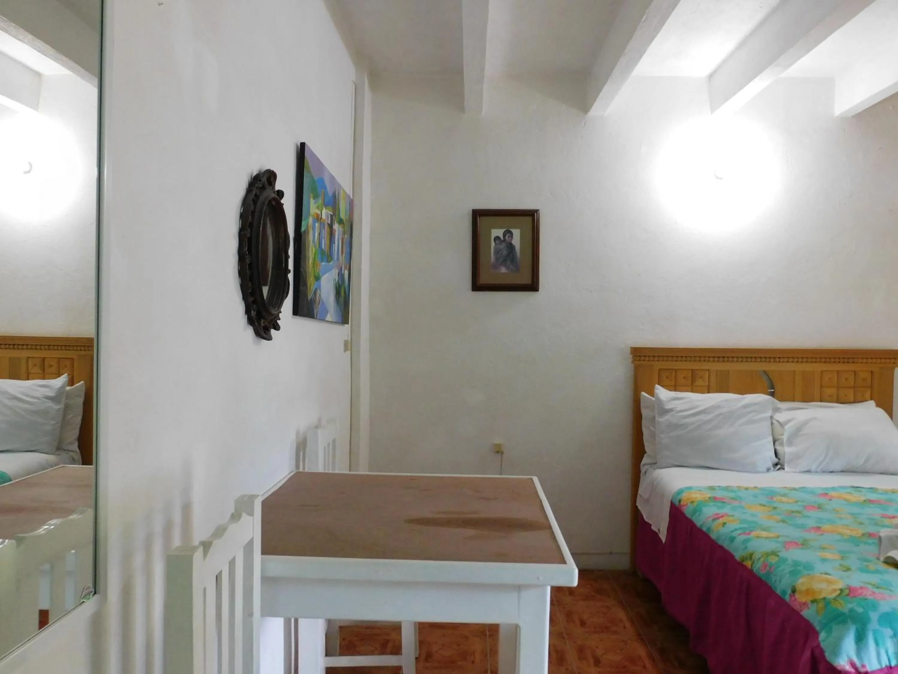 Hotel Elohim by Rotamundos