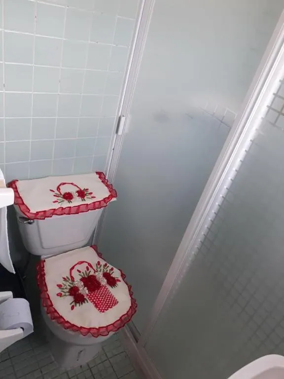 Bathroom in Hotel Elohim by Rotamundos