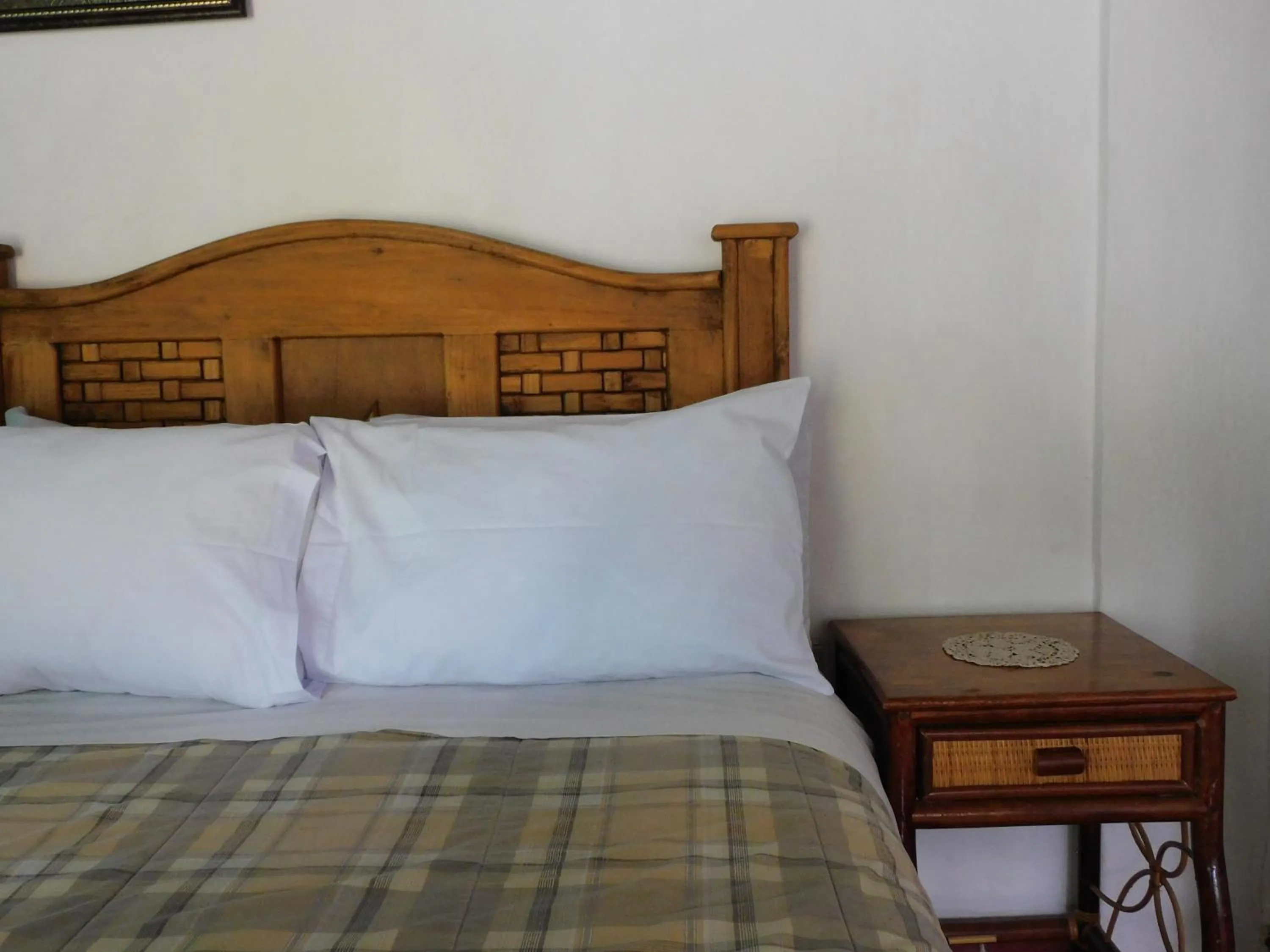 Bed in Hotel Elohim by Rotamundos