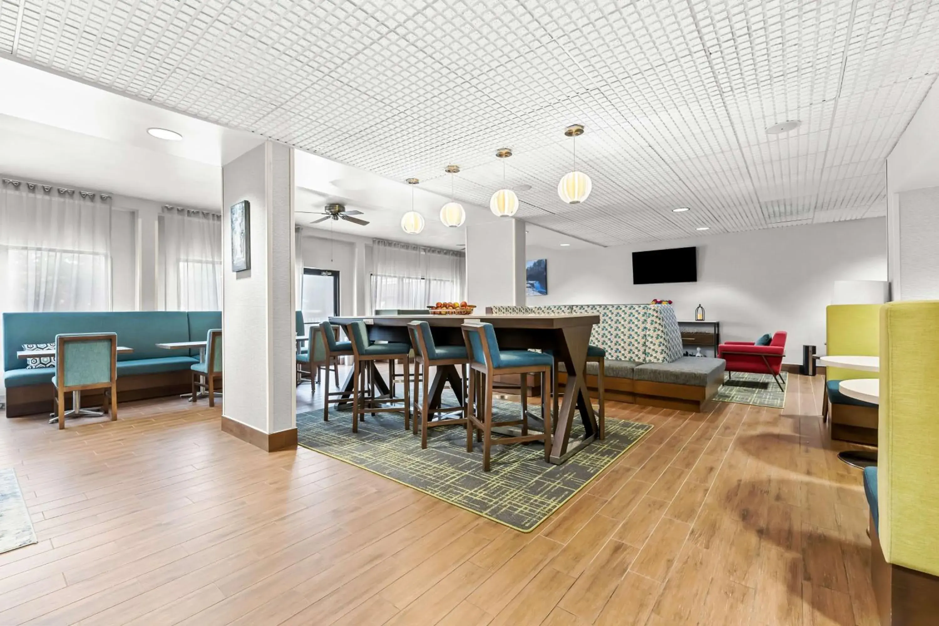 Lobby or reception in Hampton Inn Florence Midtown near University of North Alabama Lobby or reception in Hampton Inn Florence Midtown near University of North Alabama