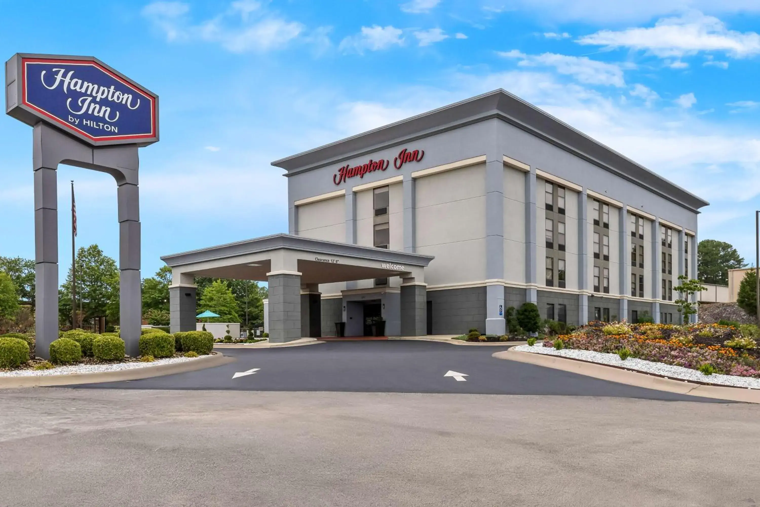 Property building in Hampton Inn Florence Midtown near University of North Alabama Property building in Hampton Inn Florence Midtown near University of North Alabama
