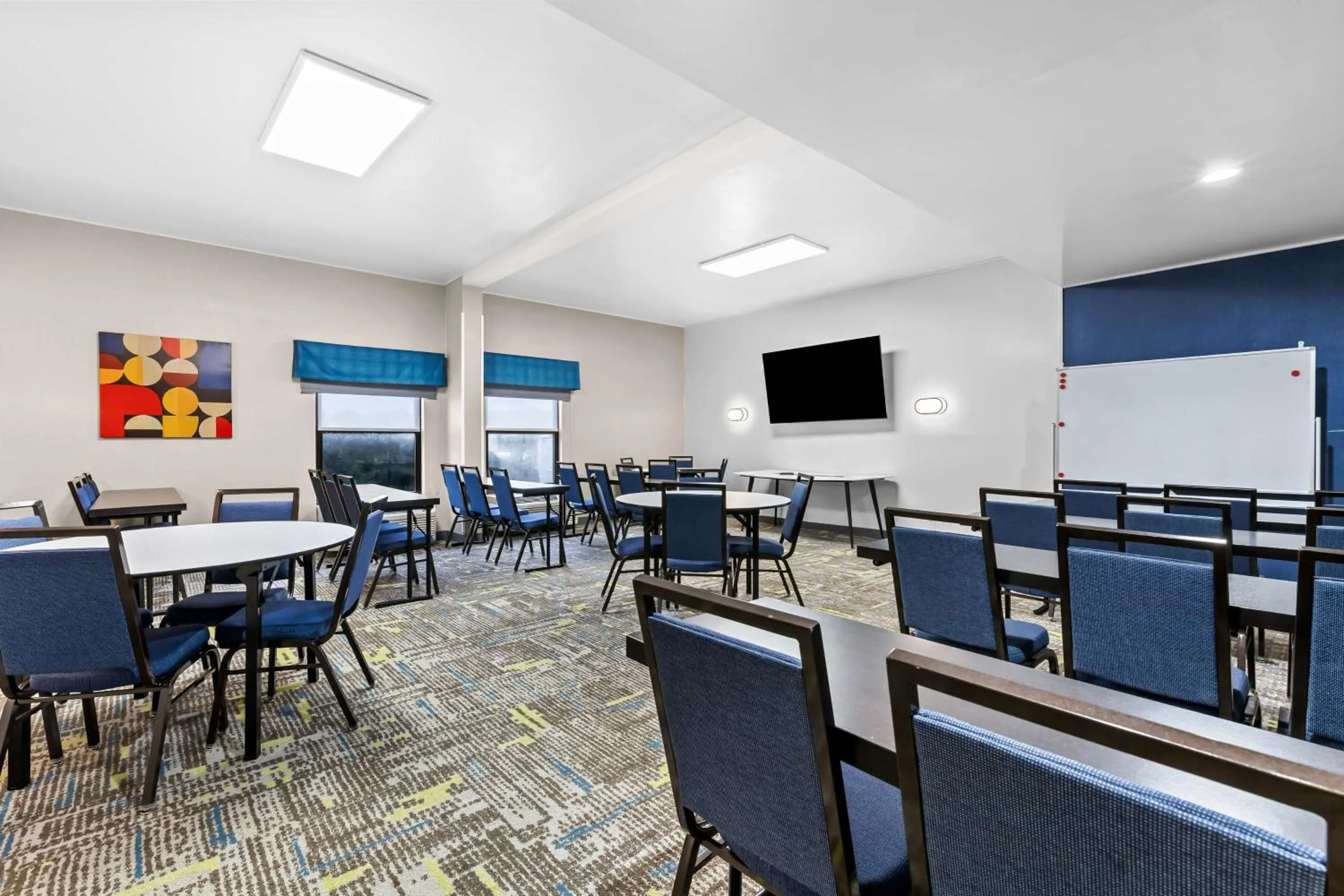 Meeting/conference room in Hampton Inn Florence Midtown near University of North Alabama