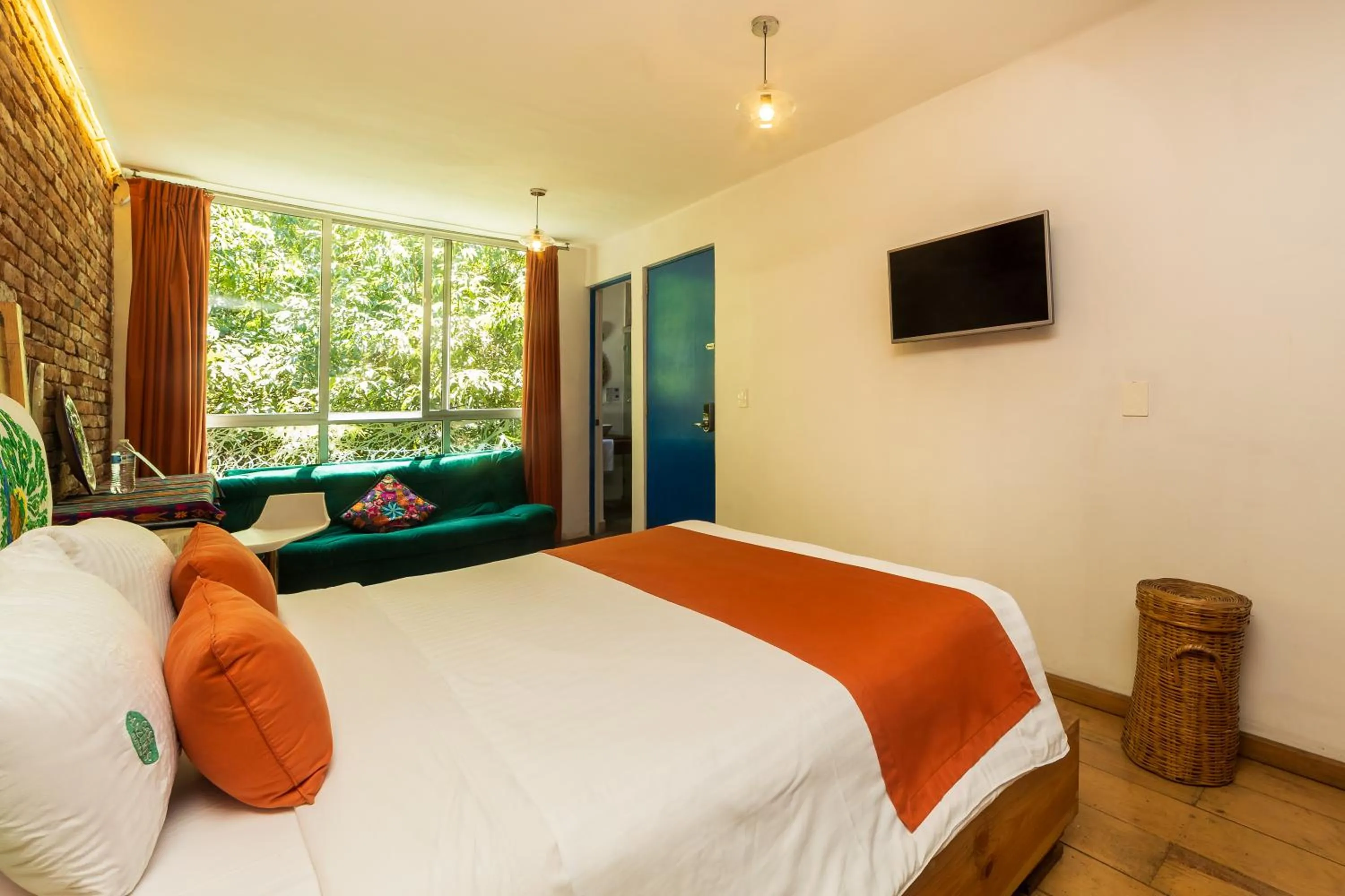 Bedroom, Bed in OYO Casa Anzures Mexico City