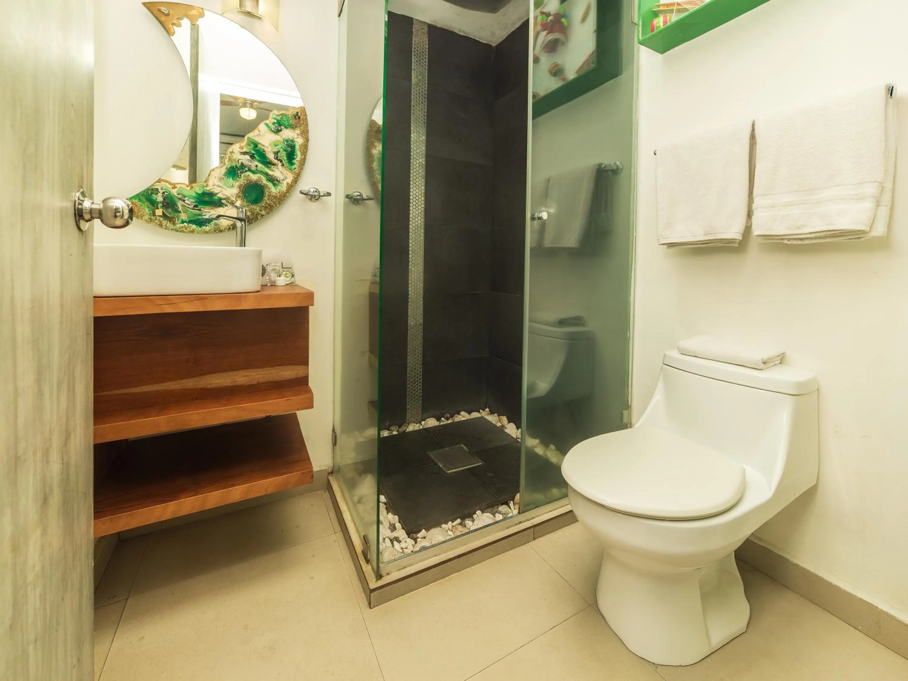 Bathroom in OYO Casa Anzures Mexico City