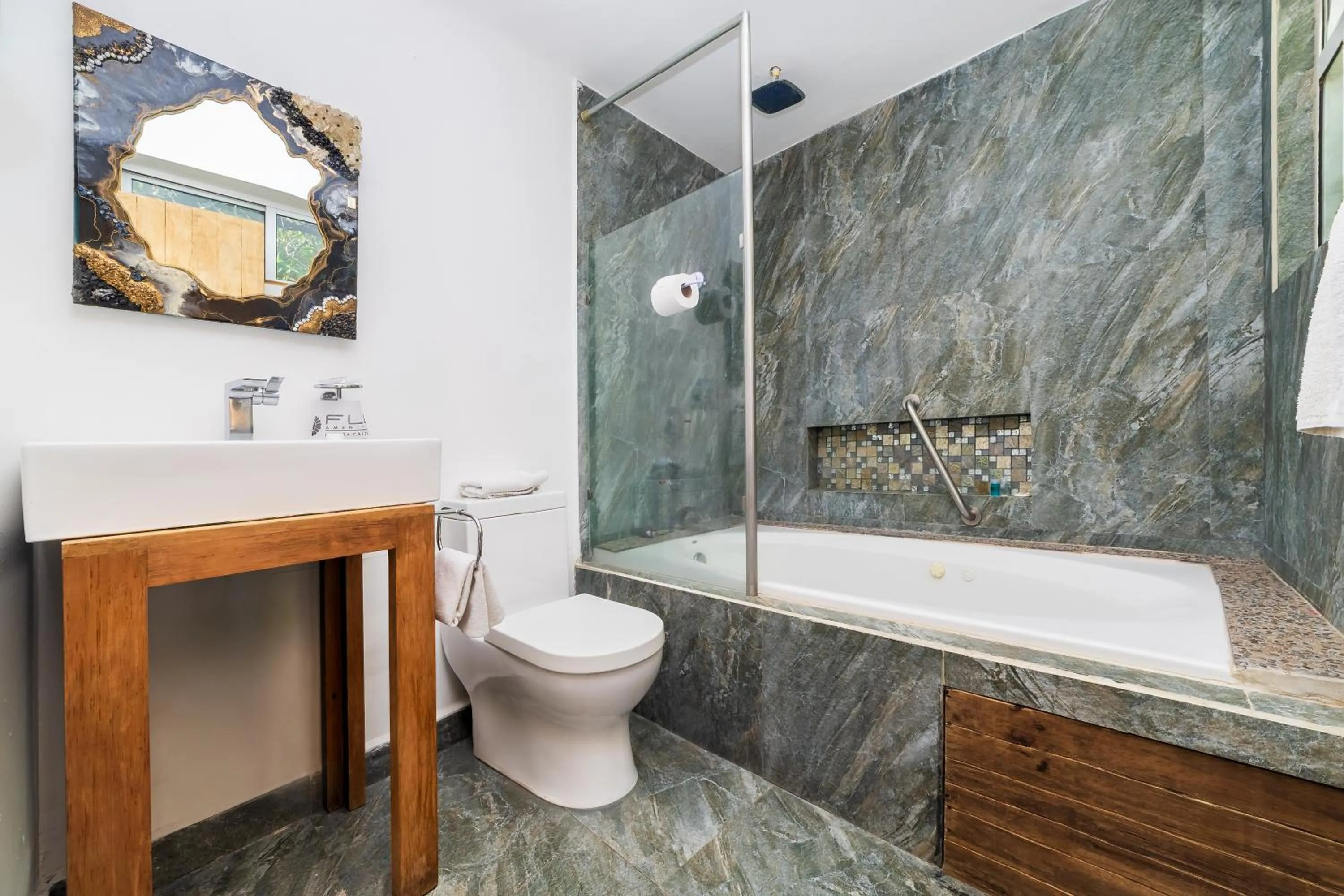 Bathroom in OYO Casa Anzures Mexico City