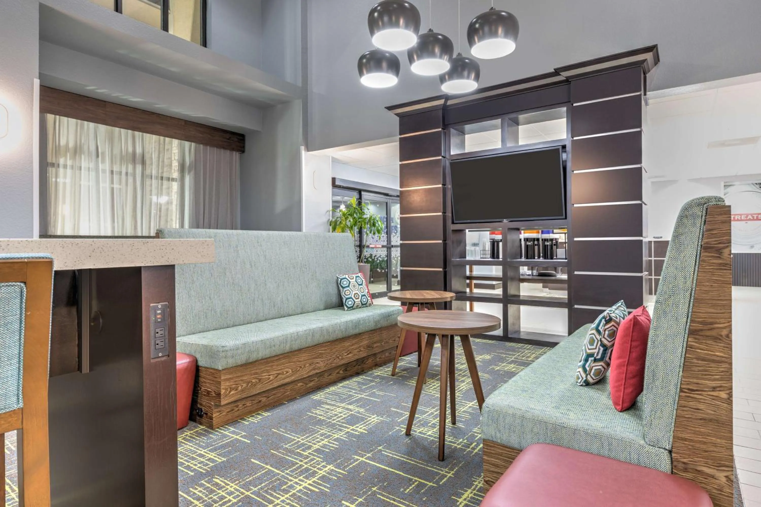 Lobby or reception in Hampton Inn and Suites Lake Jackson-Clute