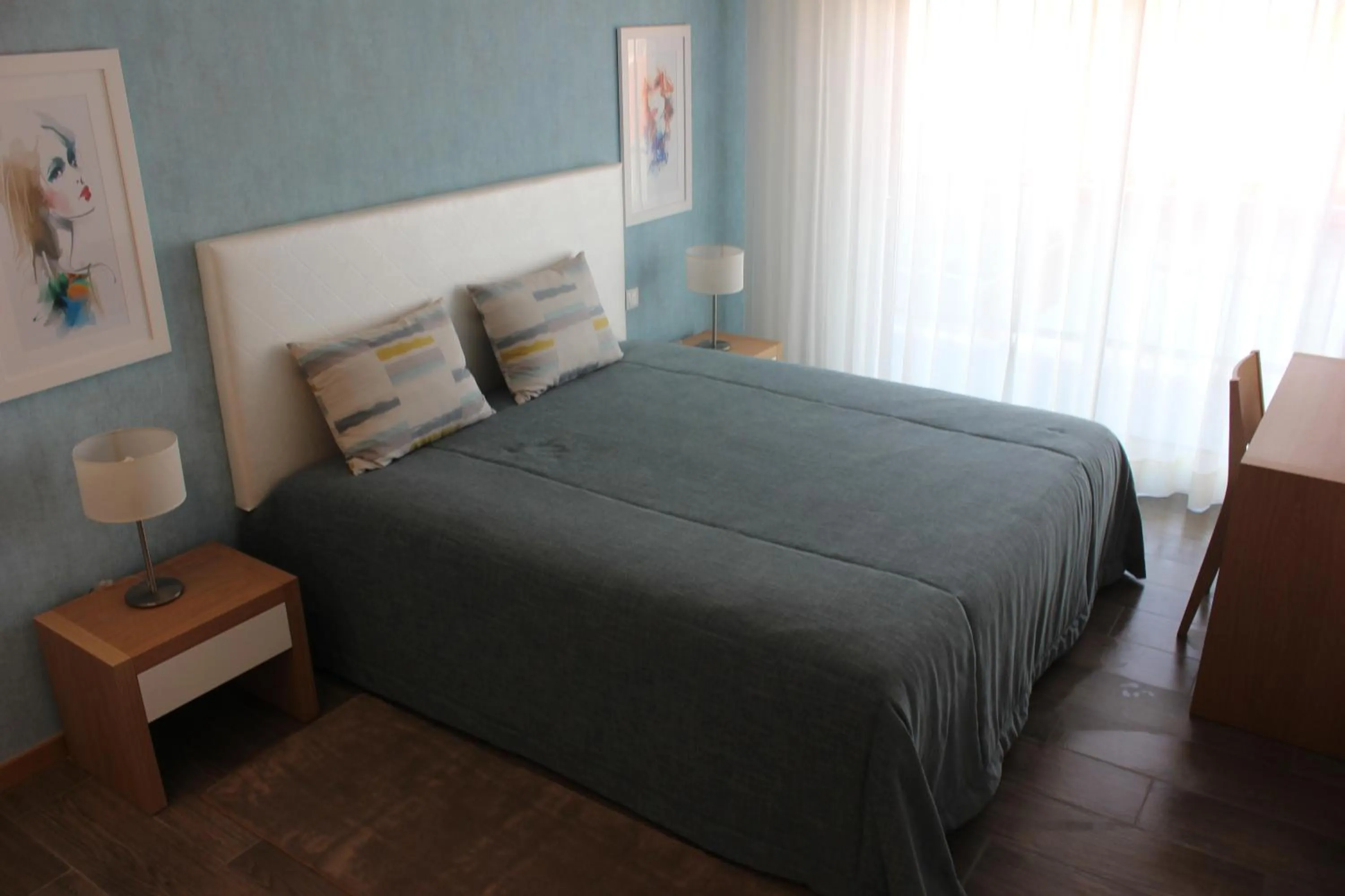 Bedroom, Bed in Apartamentos Turisticos da Nazare