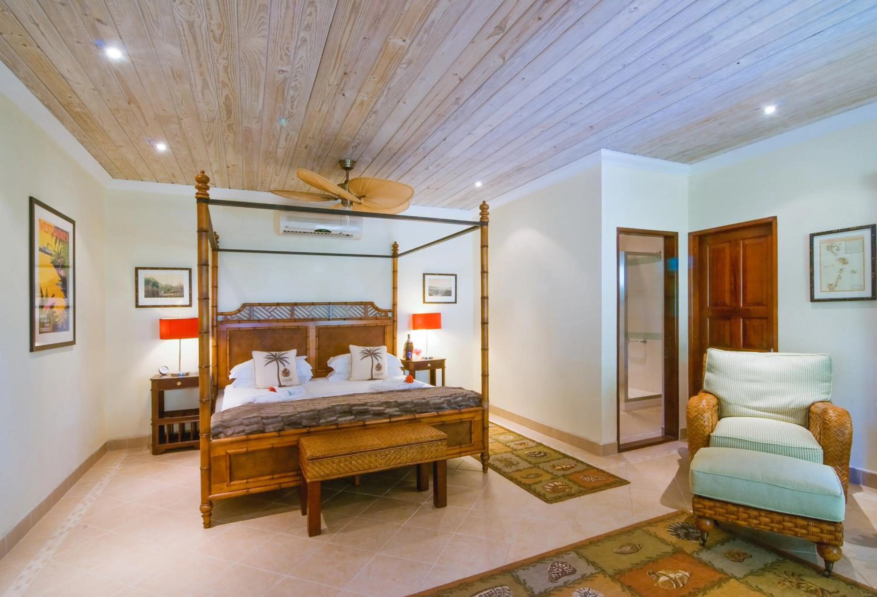 Bed in Bequia Beach Hotel - Luxury Boutique Resort
