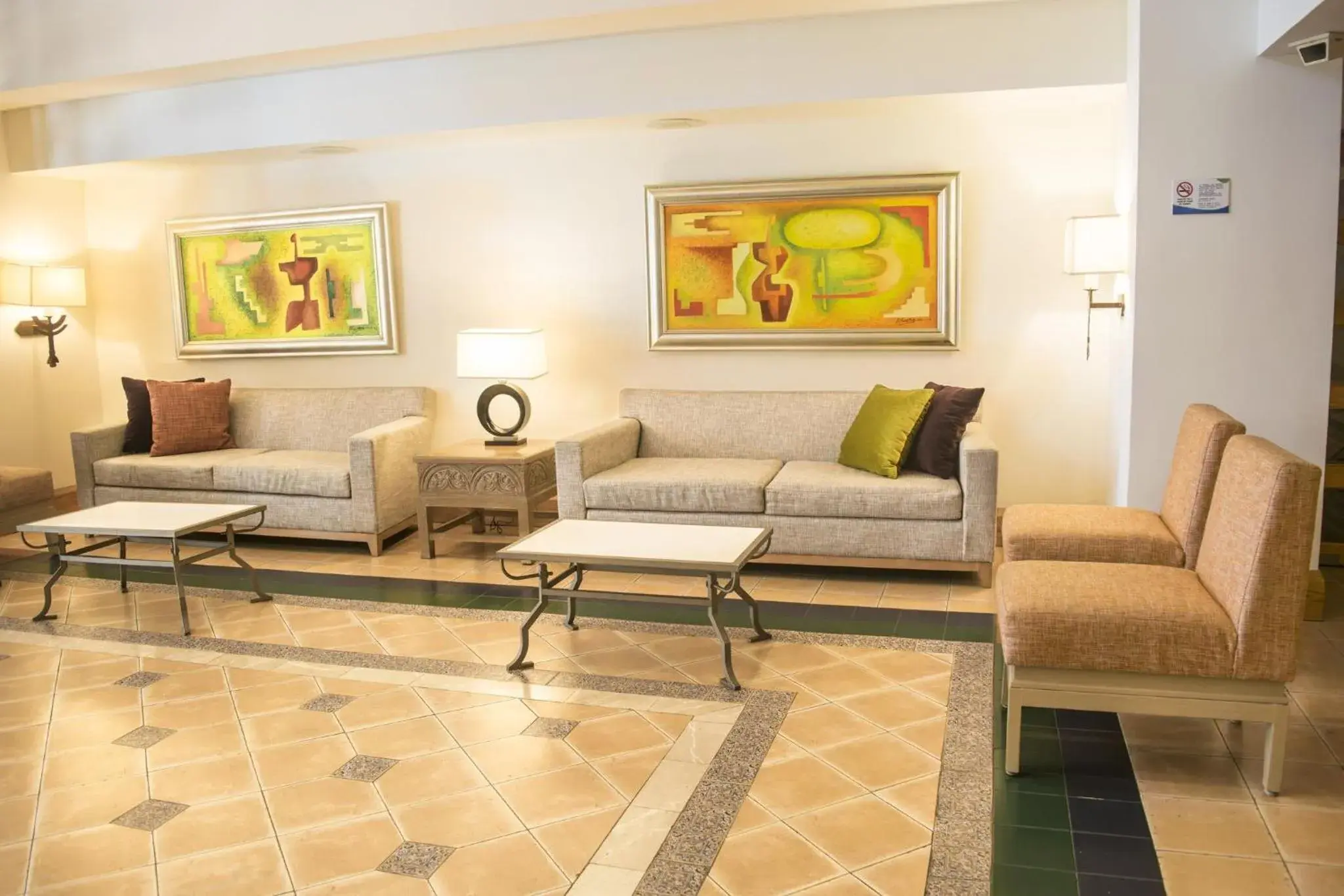 Property building in Holiday Inn Express Monterrey Galerias-San Jeronimo by IHG Property building in Holiday Inn Express Monterrey Galerias-San Jeronimo by IHG