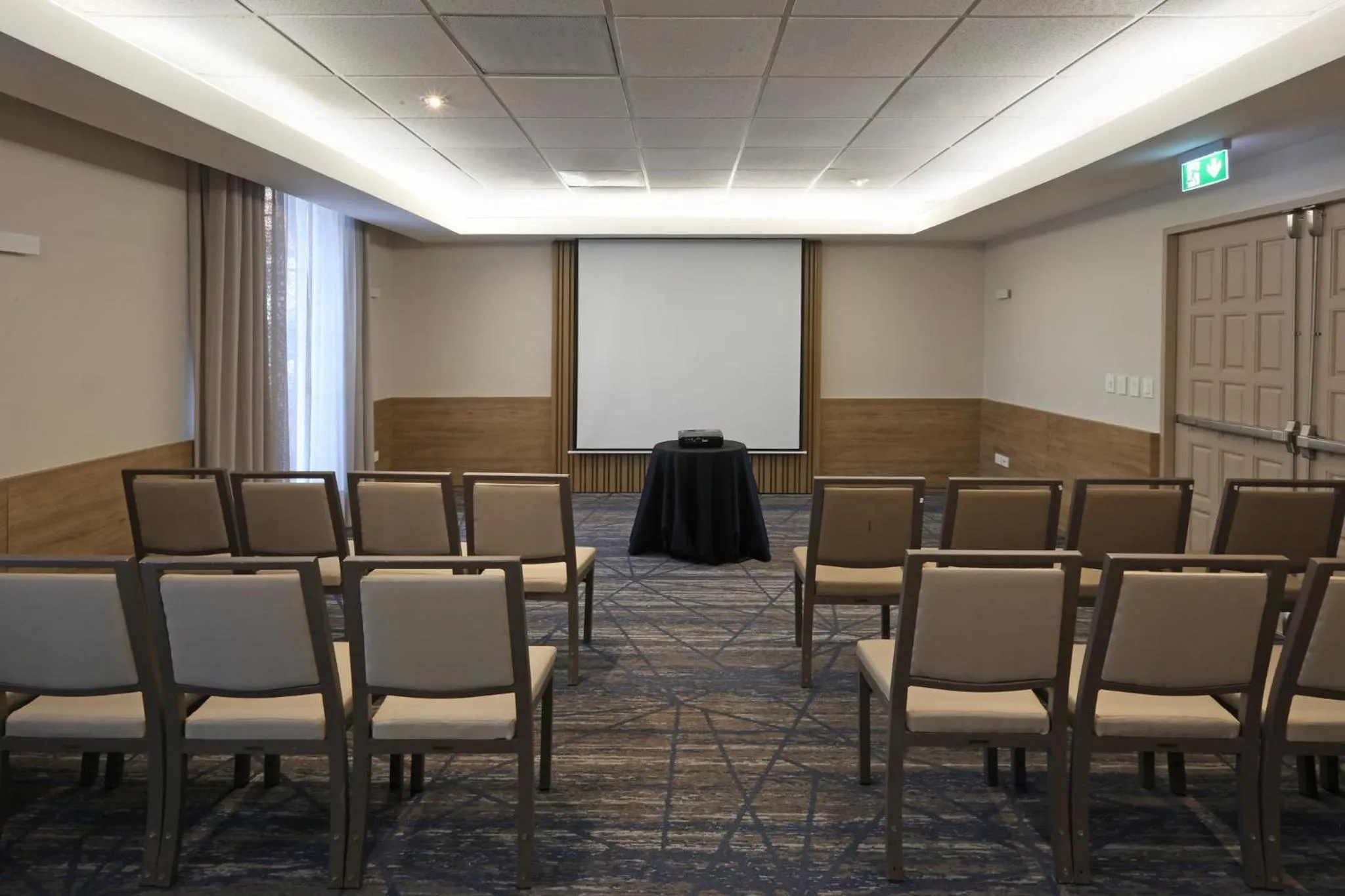 Meeting/conference room in Holiday Inn Express Monterrey Galerias-San Jeronimo by IHG