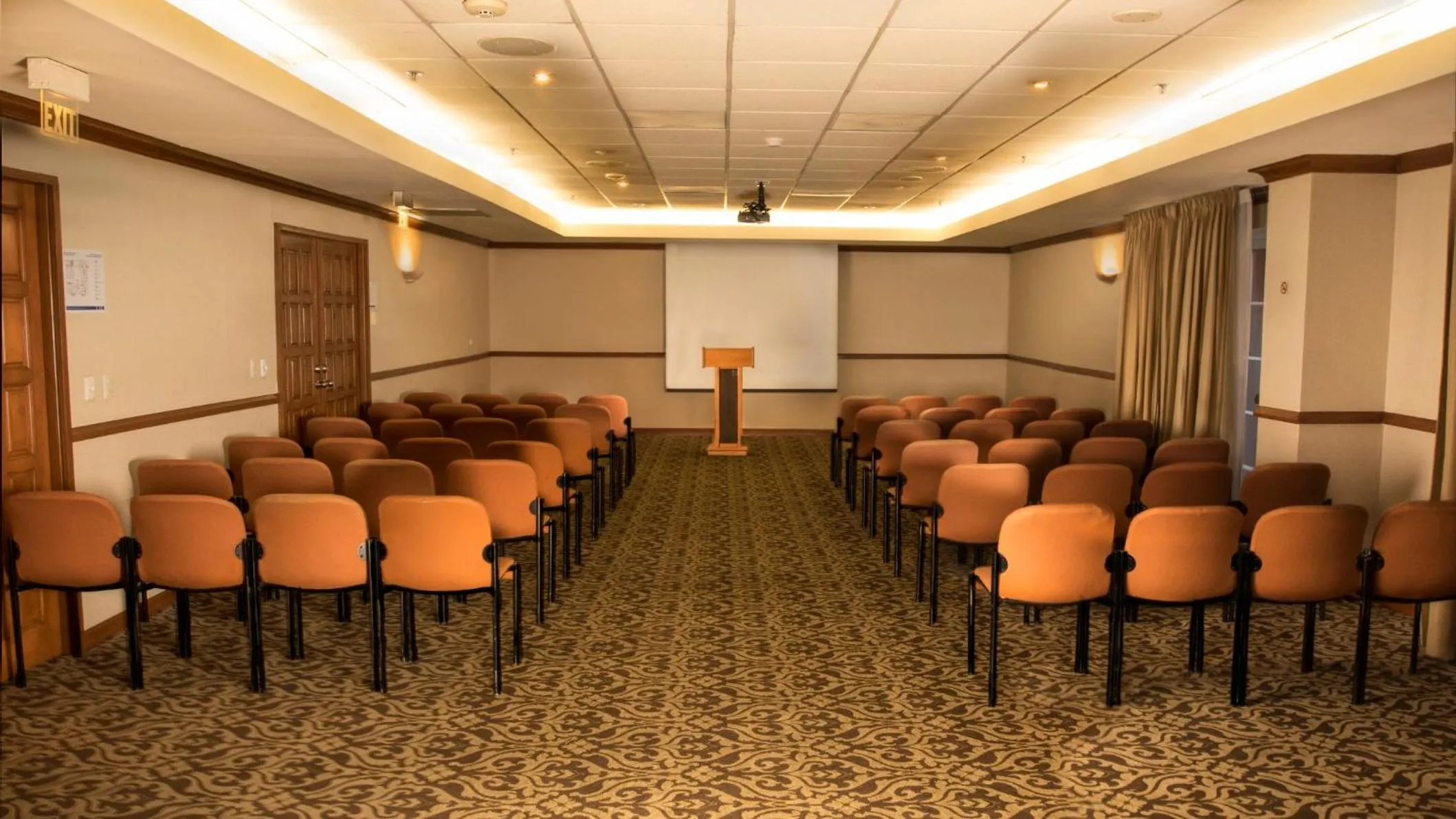 Meeting/conference room in Holiday Inn Express Monterrey Galerias-San Jeronimo by IHG