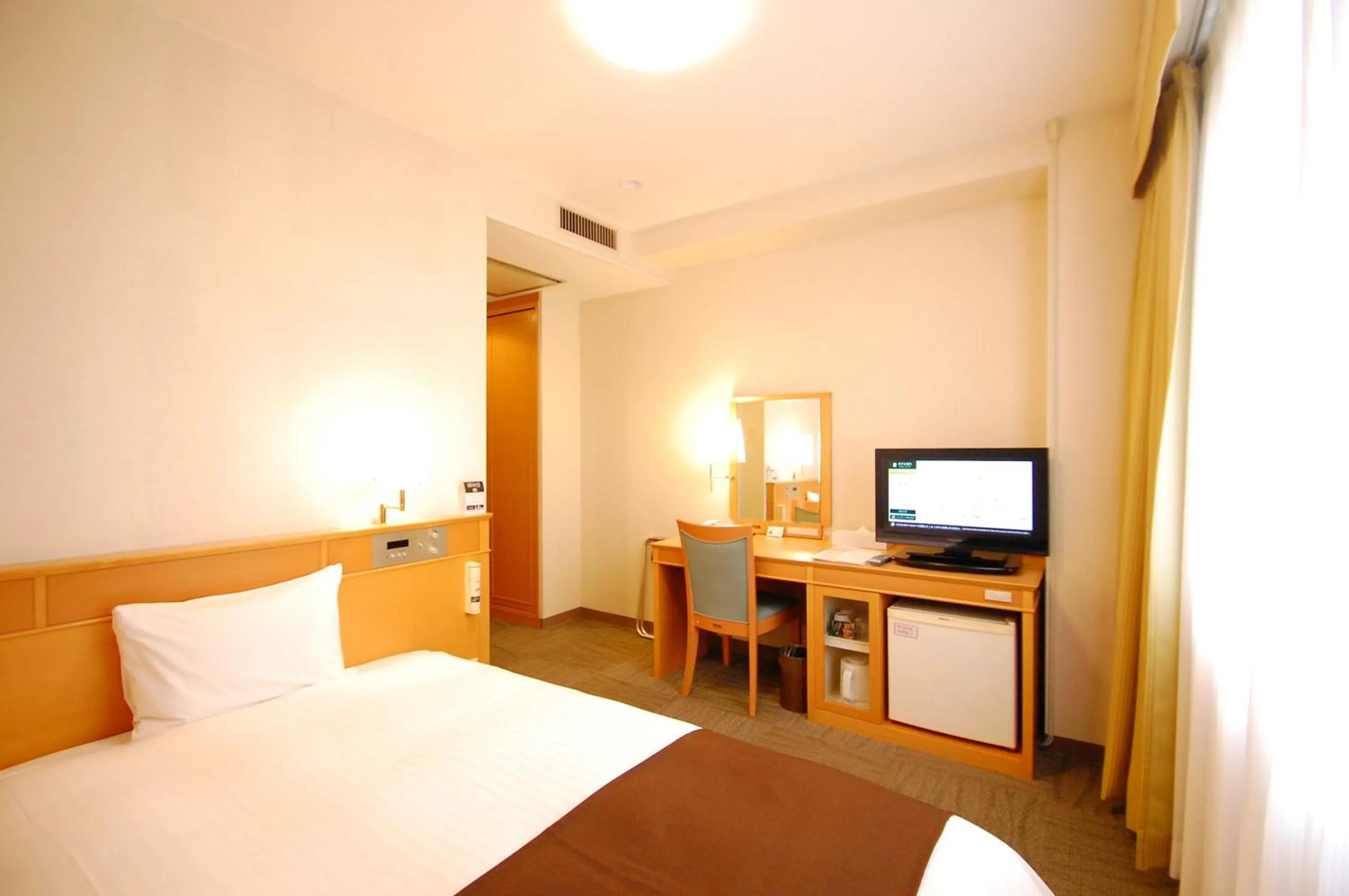 Photo of the whole room, Bed in Izumo Royal Hotel