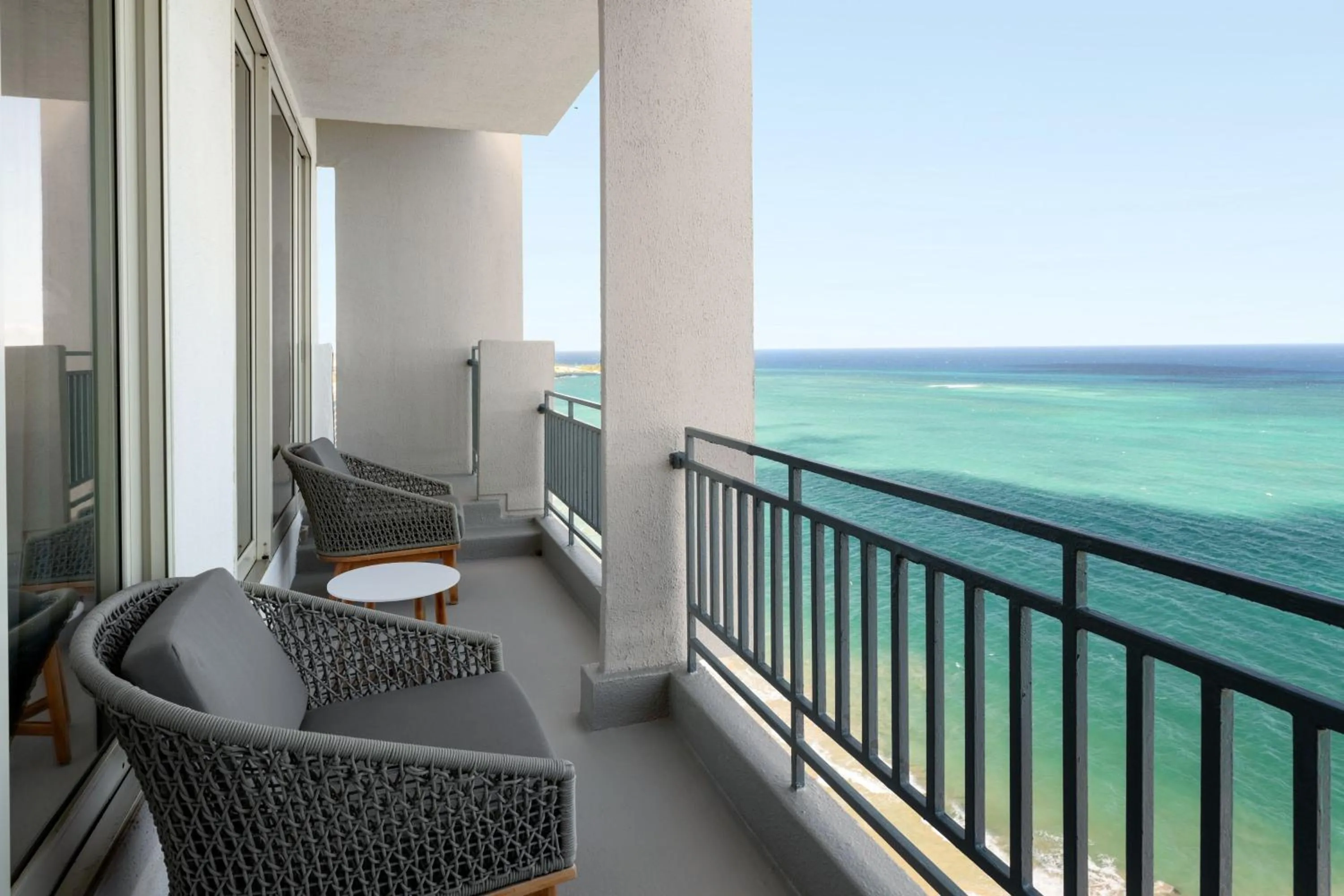 Photo of the whole room in San Juan Marriott Resort and Stellaris Casino